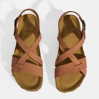 Pembe Kadın Toka Detaylı Süet Sandalet