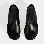 Siyah Kadın Lastik Bantlı Deri Sandalet