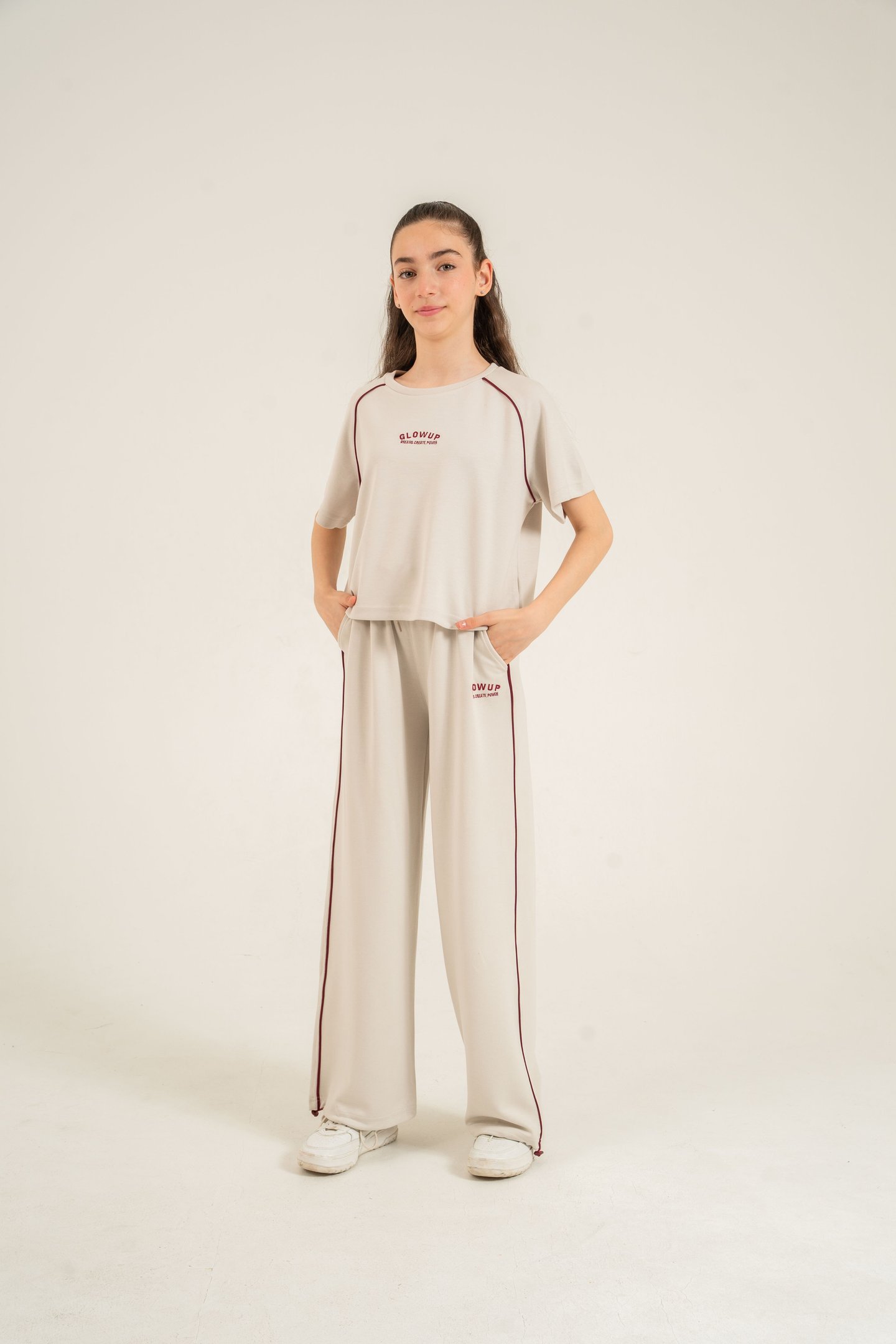 Glowup Dreams Create Power Nakışlı Biyeli Yumaşak Dokulu-Comfort Kumaş Kız Çocuk Alt Üst Eşofman Takımı