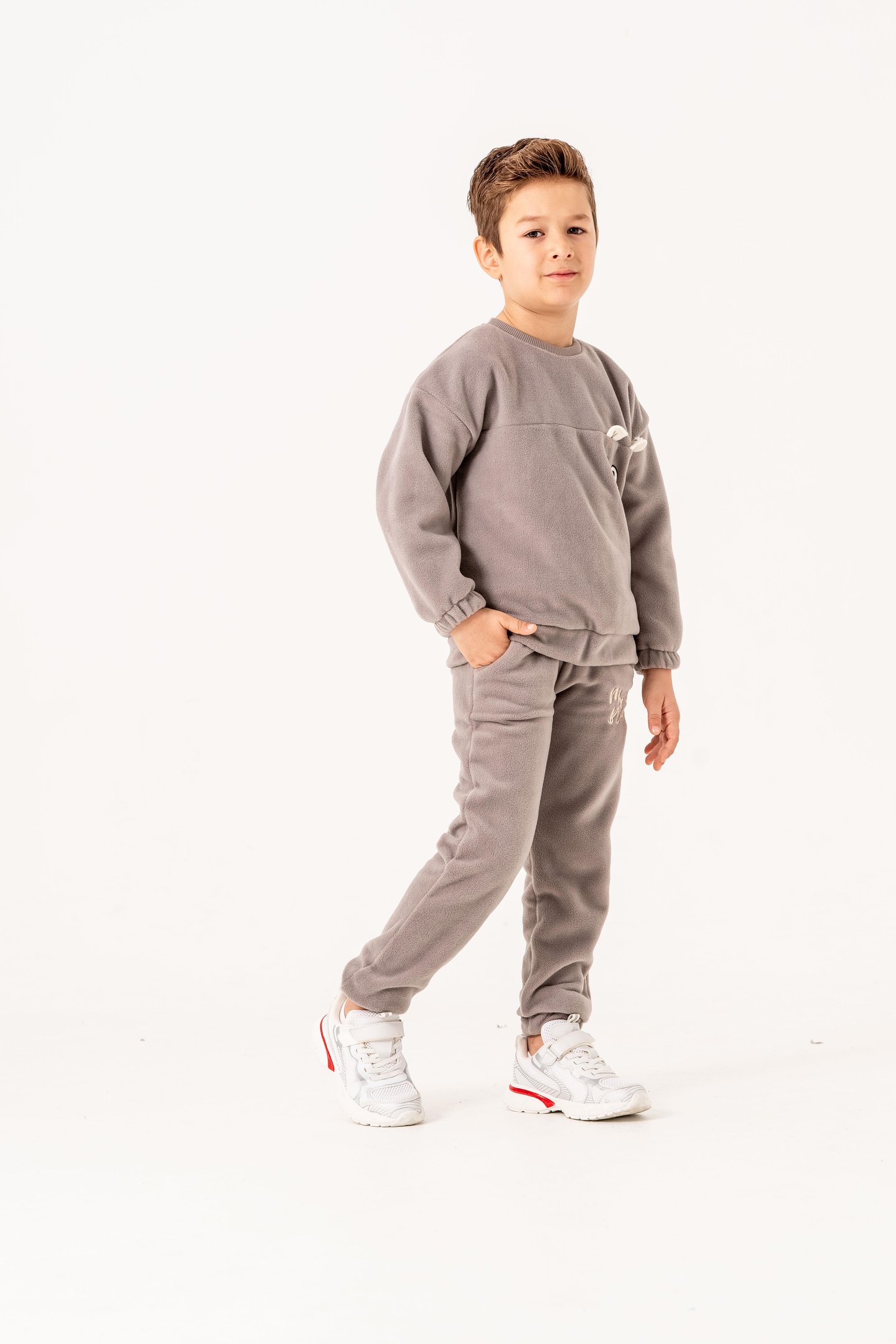 Aplikeli Ve Nakışlı Polar Erkek Çocuk Alt-Üst Eşofman Takımı