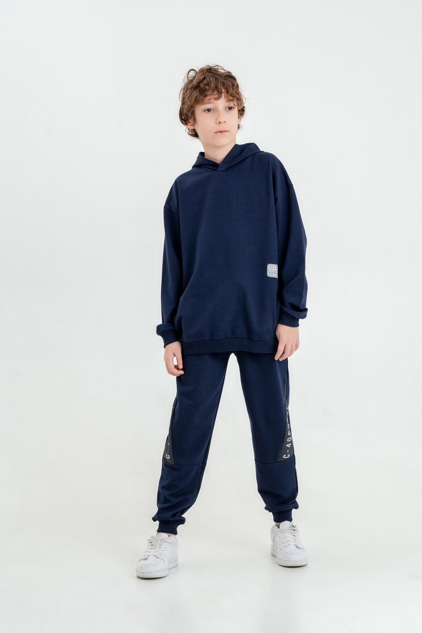 Basic Baskılı Kapüşonlu Erkek Çocuk Eşofman Takımı