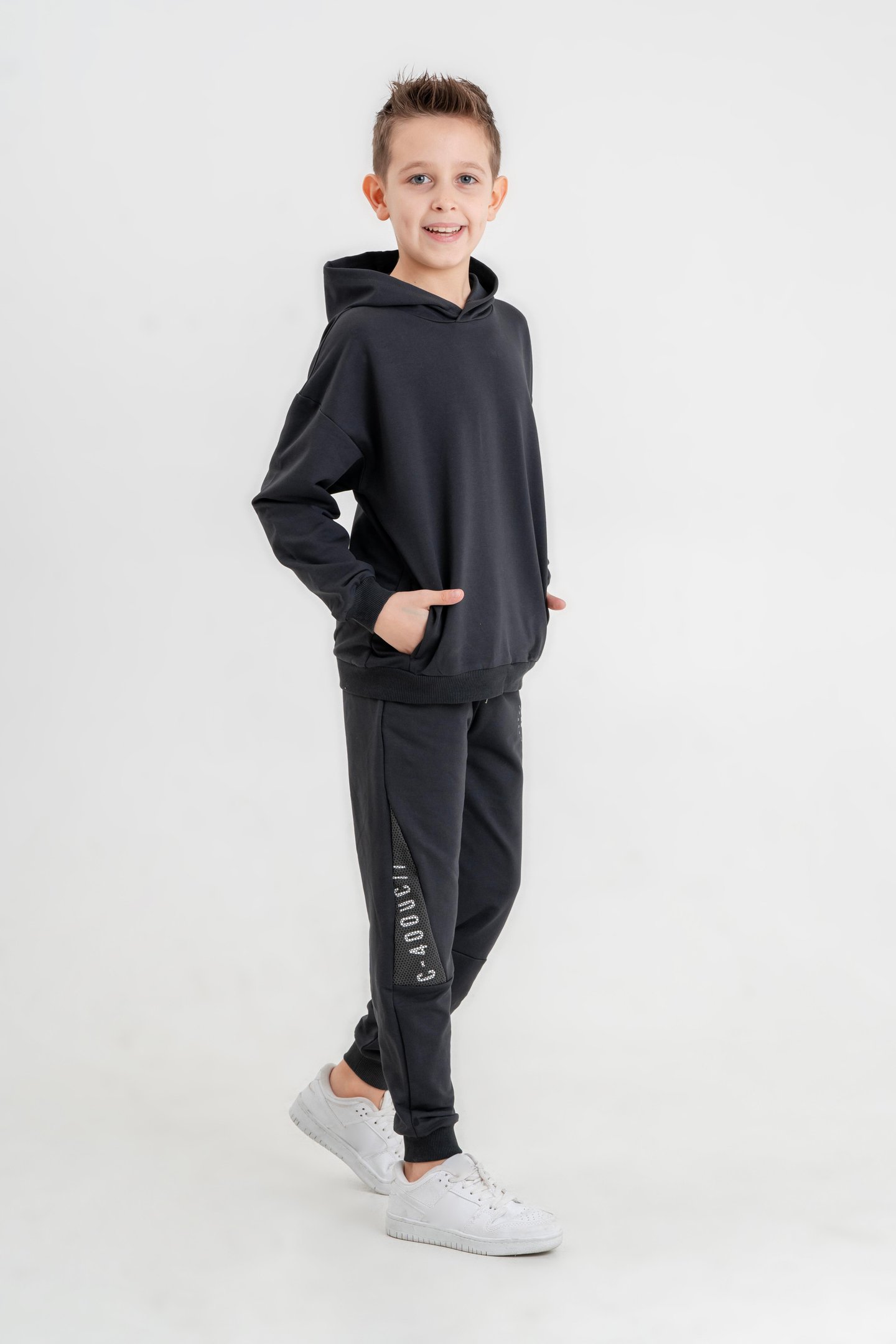 Basic Baskılı Kapüşonlu Erkek Çocuk Eşofman Takımı