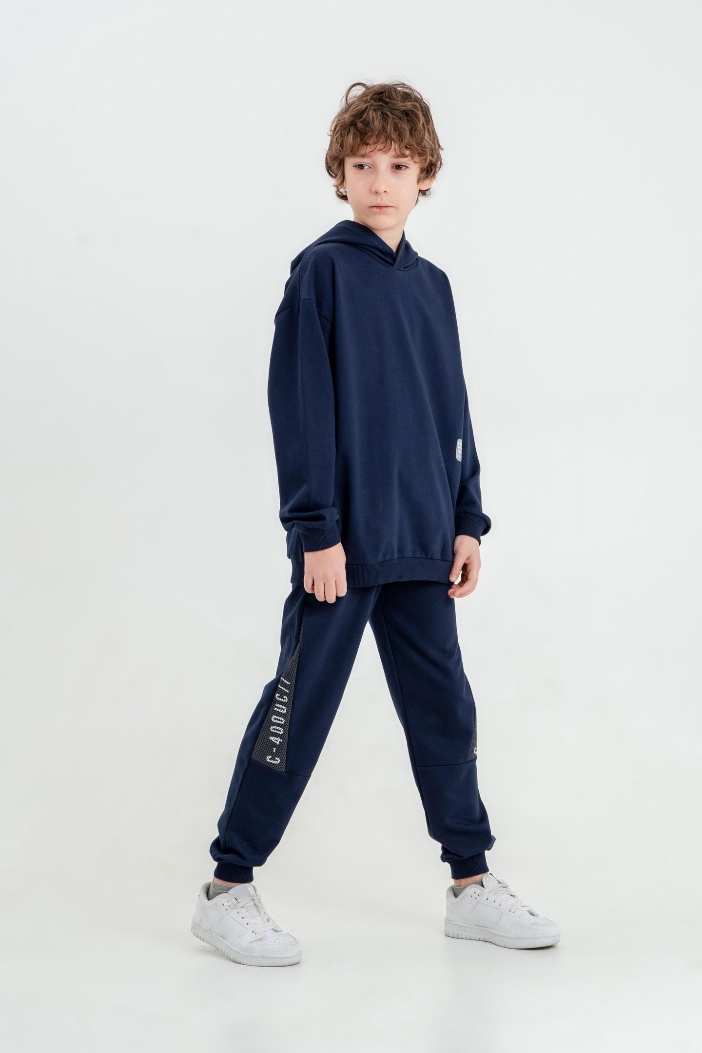 Basic Baskılı Kapüşonlu Erkek Çocuk Eşofman Takımı