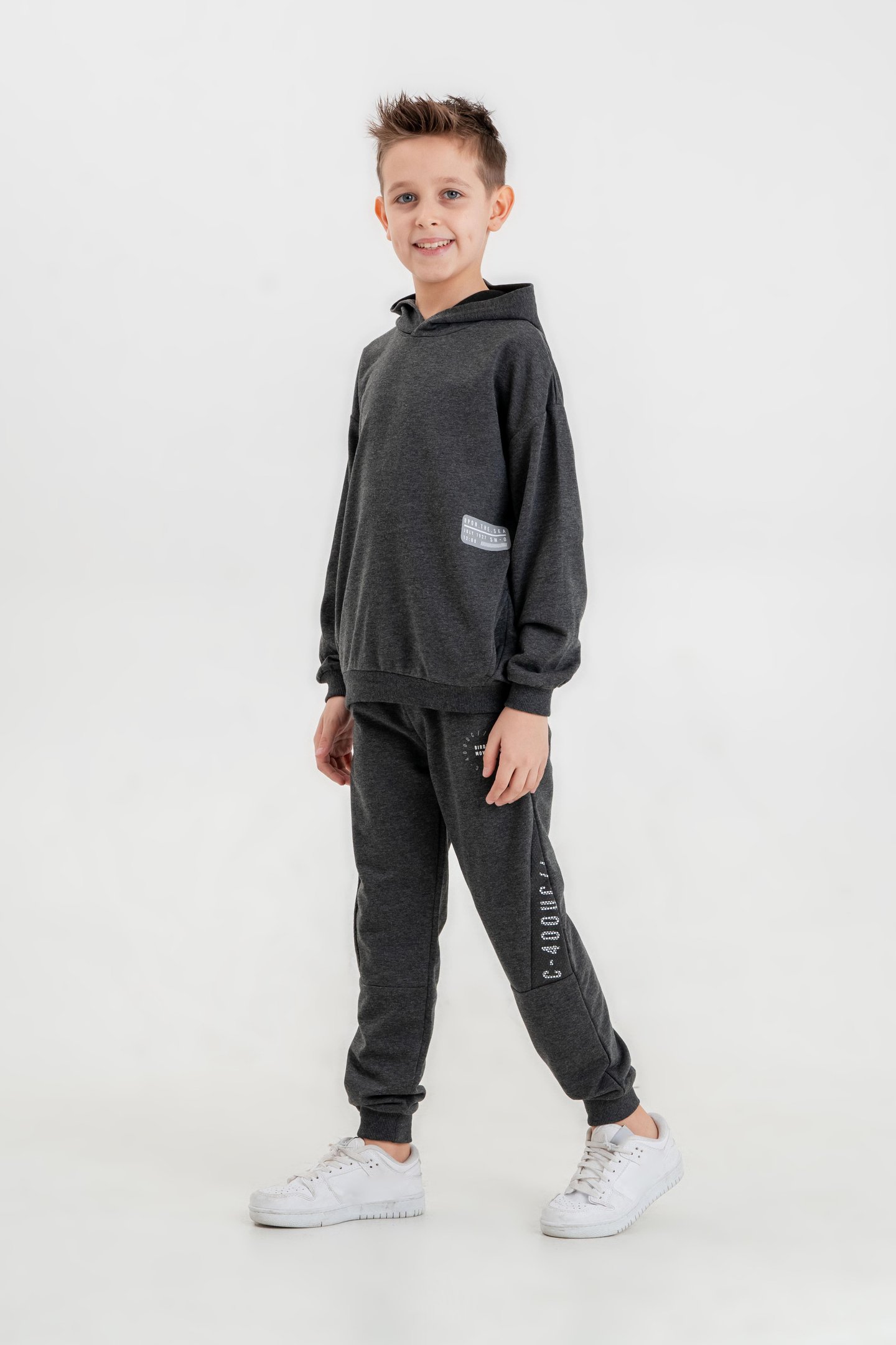 Basic Baskılı Kapüşonlu Erkek Çocuk Eşofman Takımı