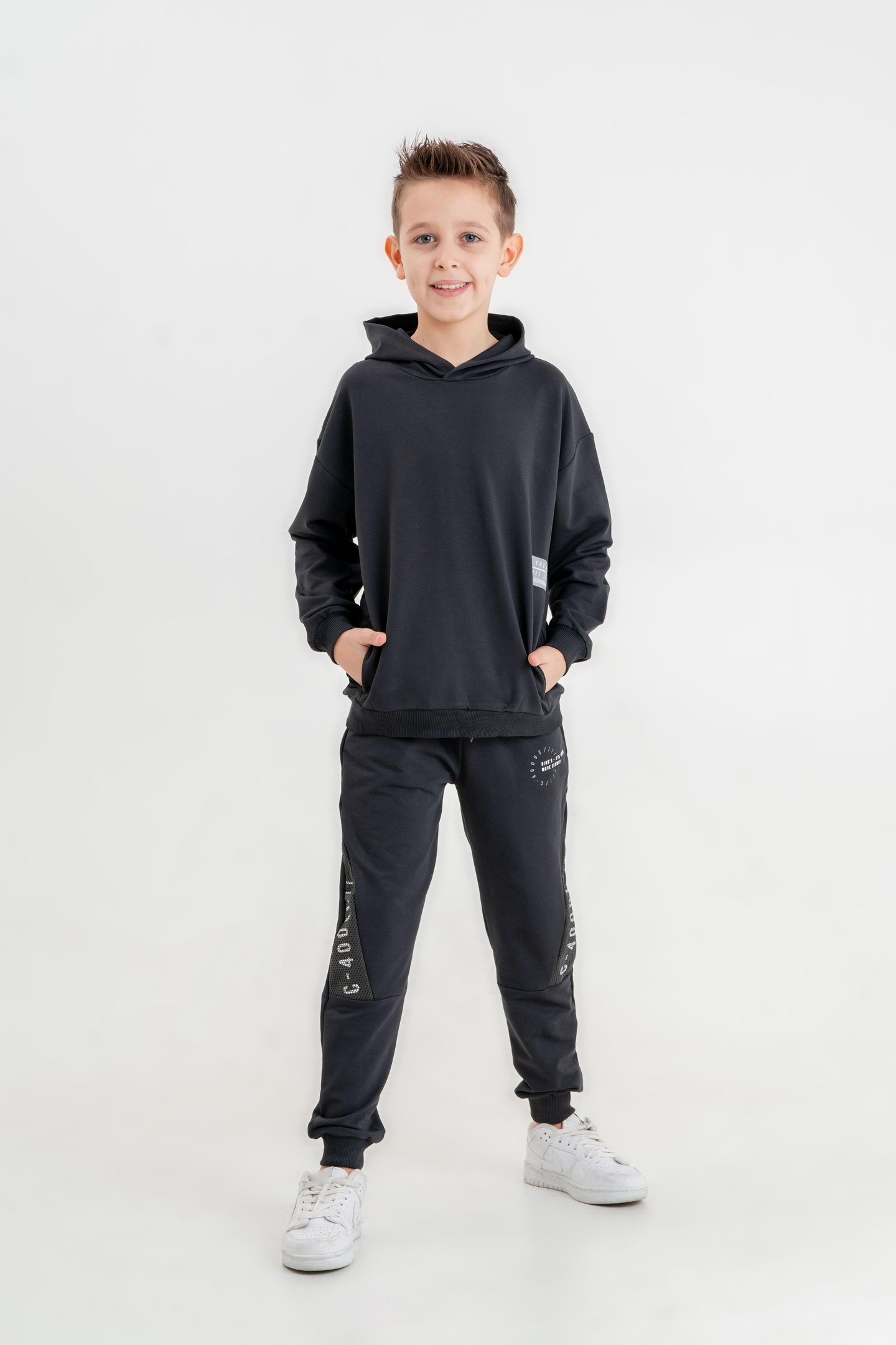 Basic Baskılı Kapüşonlu Erkek Çocuk Eşofman Takımı