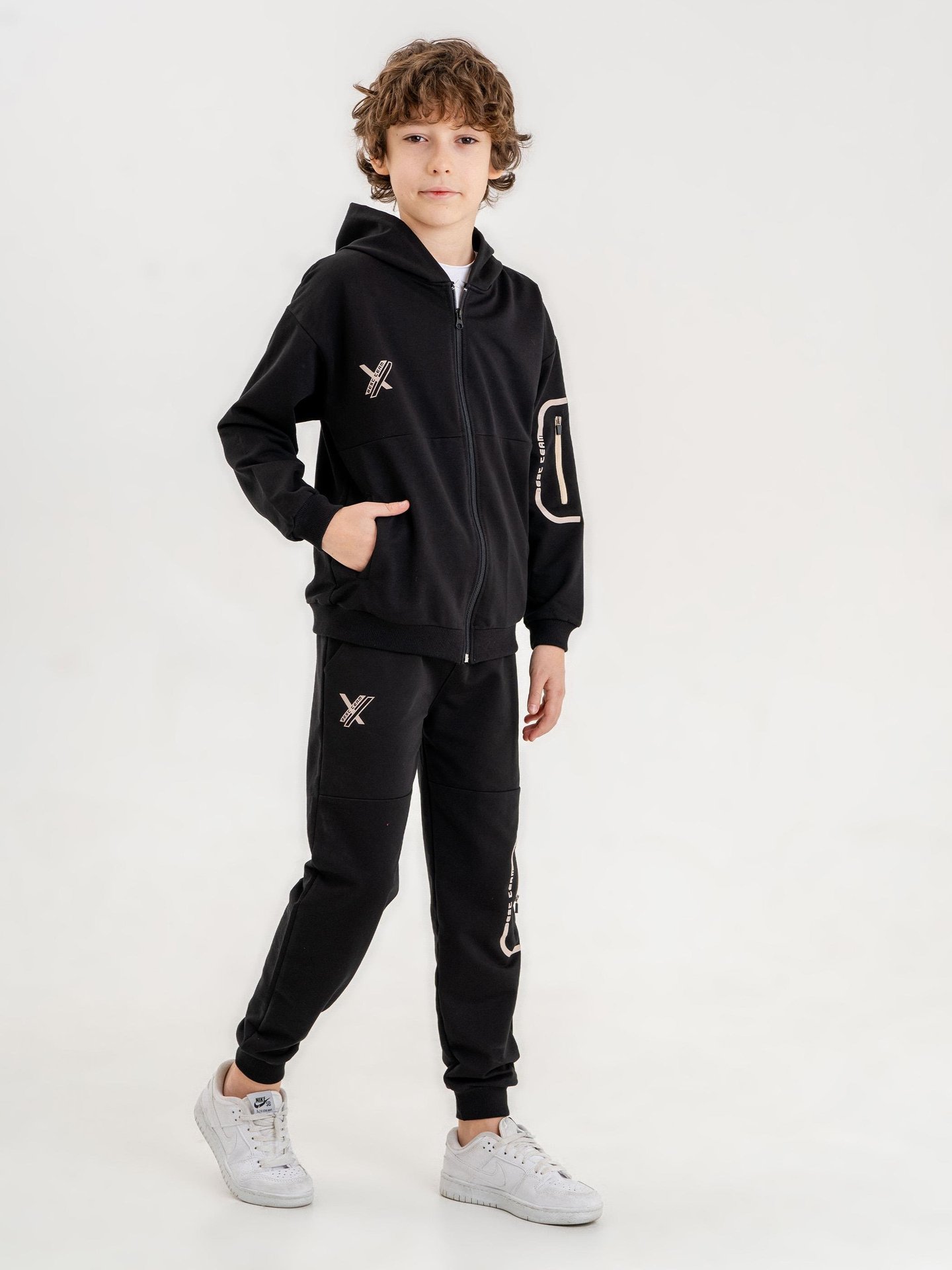 Best Team Baskılı Kapüşonlu Kol Bacak Fermuar Detaylı Alt Üst Erkek Çocuk Eşofman Takımı