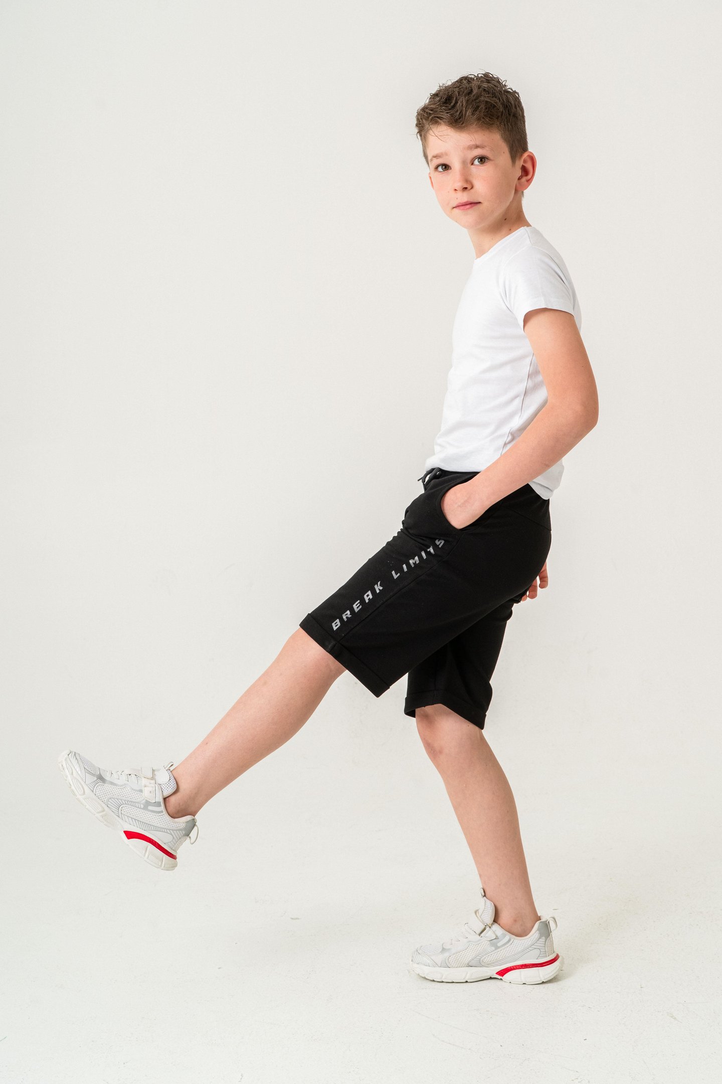 Break Limits Baskılı Arka Cepli Erkek Çocuk Şort
