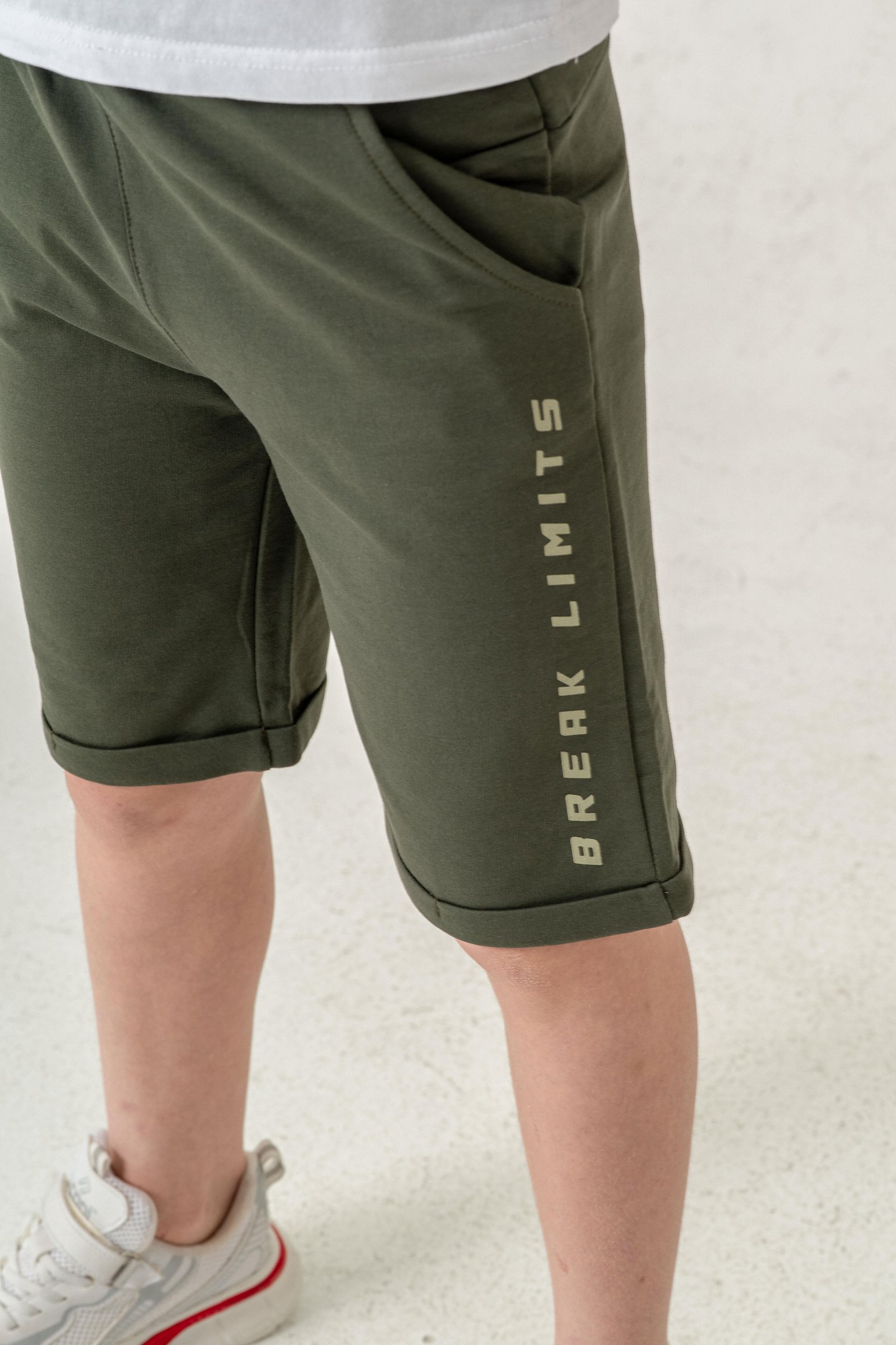 Break Limits Baskılı Arka Cepli Erkek Çocuk Şort