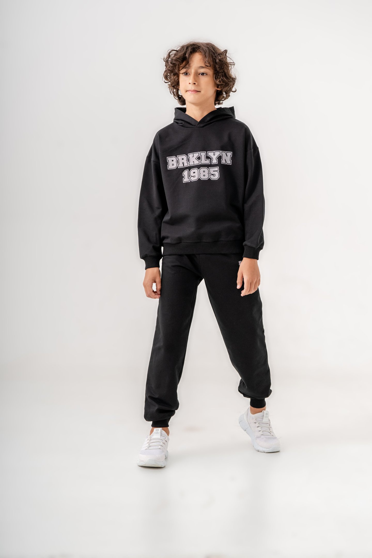 Brklyn 1985 Baskılı Kapüşonlu Erkek Çocuk Alt-Üst Eşofman Takımı