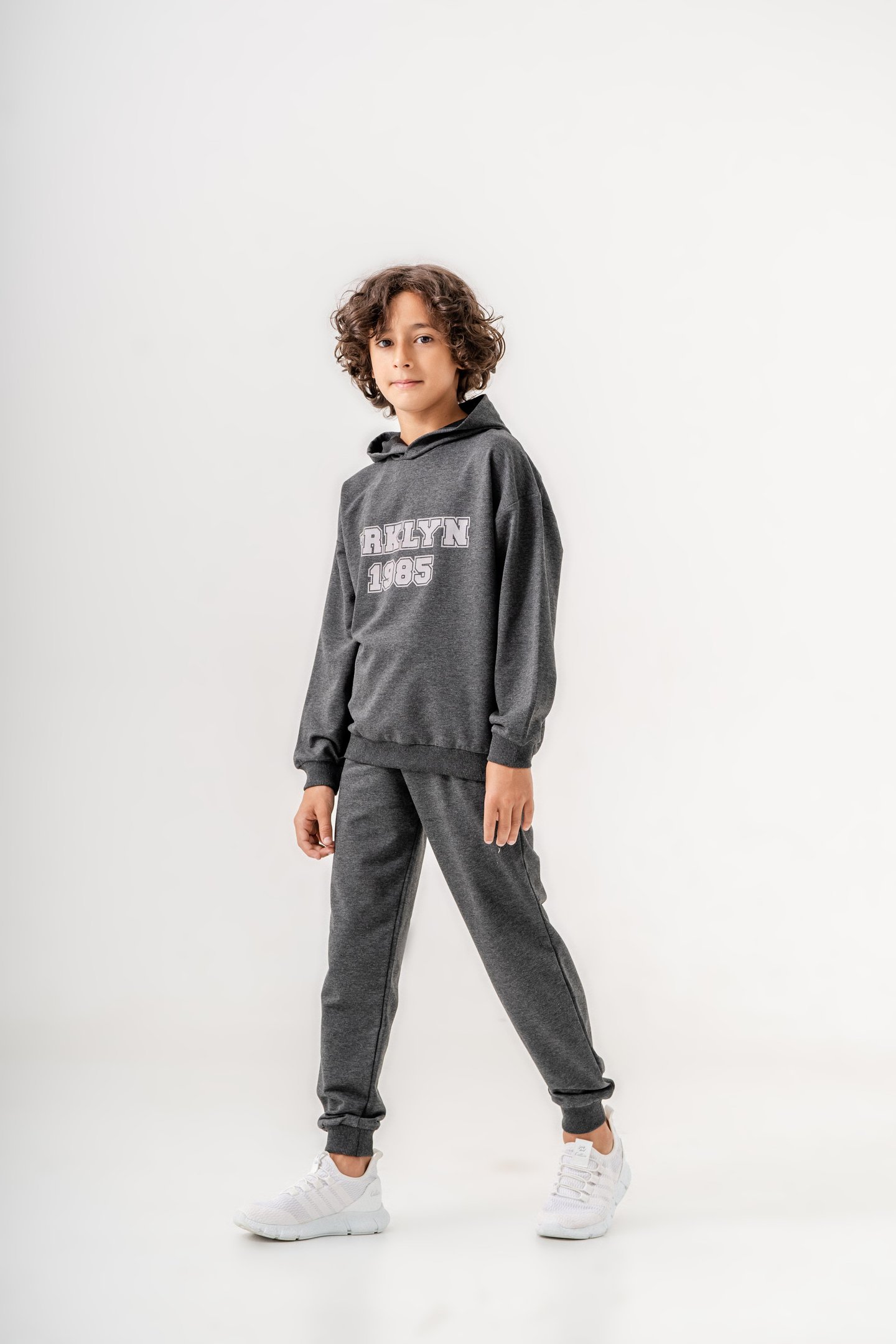 Brklyn 1985 Baskılı Kapüşonlu Erkek Çocuk Alt-Üst Eşofman Takımı
