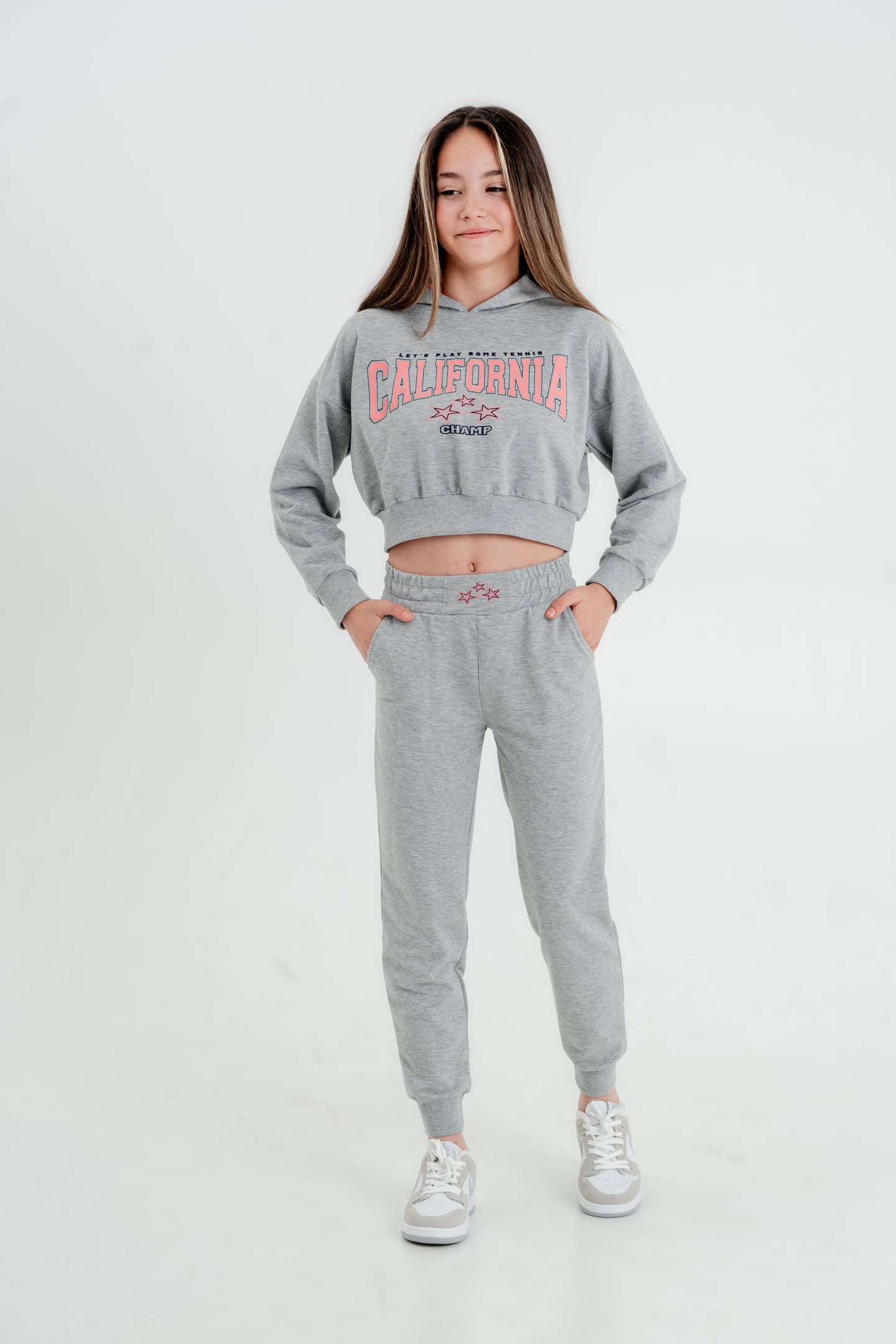 California Baskılı Crop Kapüşonlu Kız Çocuk Alt Üst Eşofman Takımı