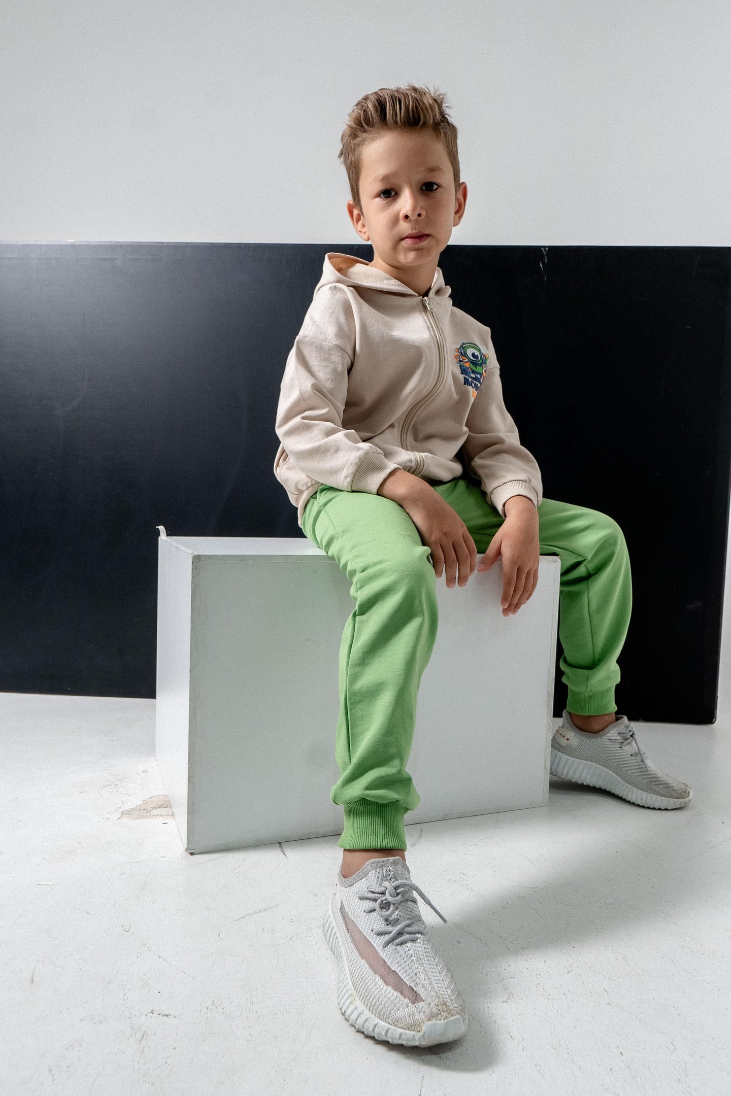 Canavar Baskılı Bacak Baskı Detaylı Kapüşonlu Erkek Çocuk Alt Üst Eşofman Takımı