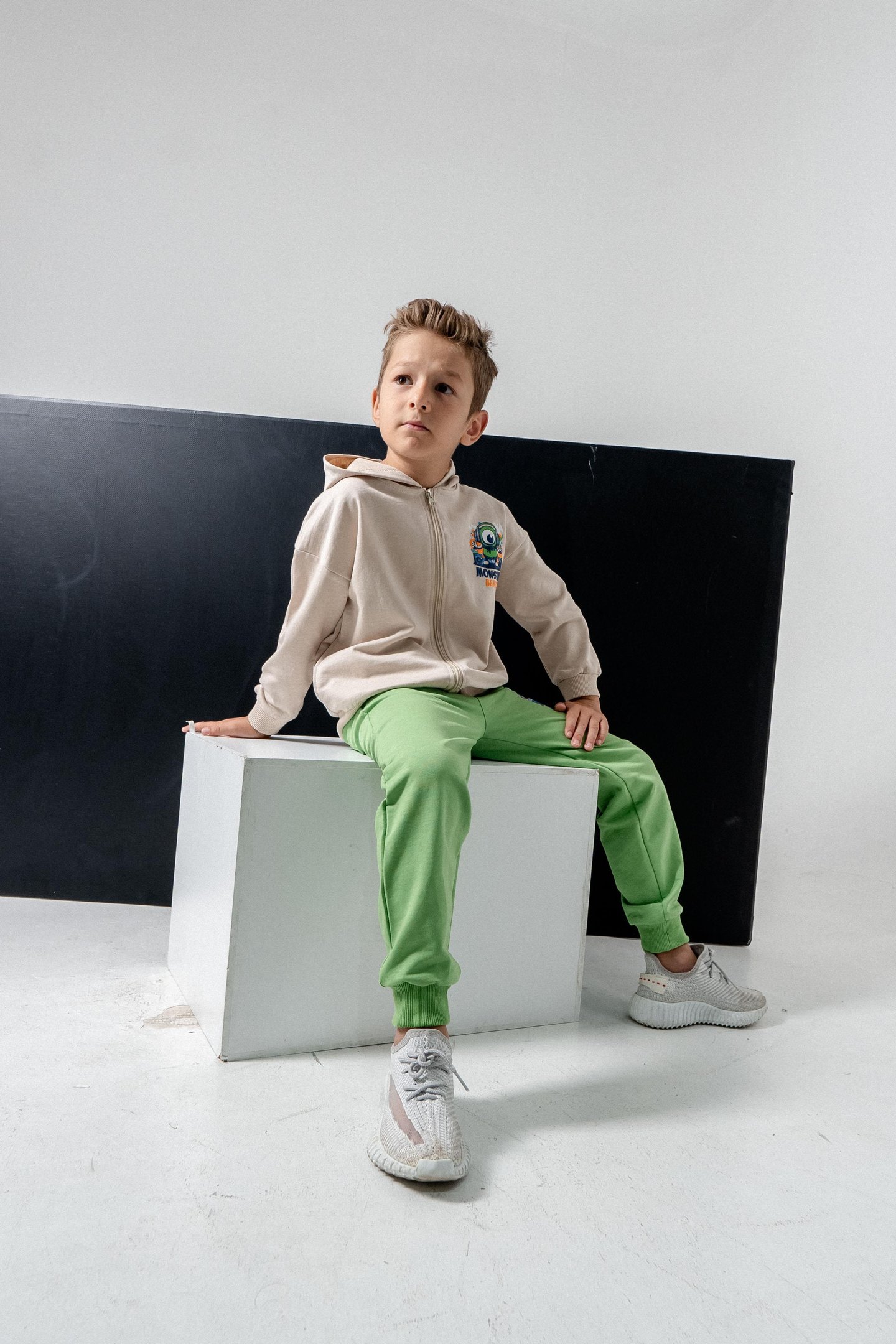 Canavar Baskılı Bacak Baskı Detaylı Kapüşonlu Erkek Çocuk Alt Üst Eşofman Takımı