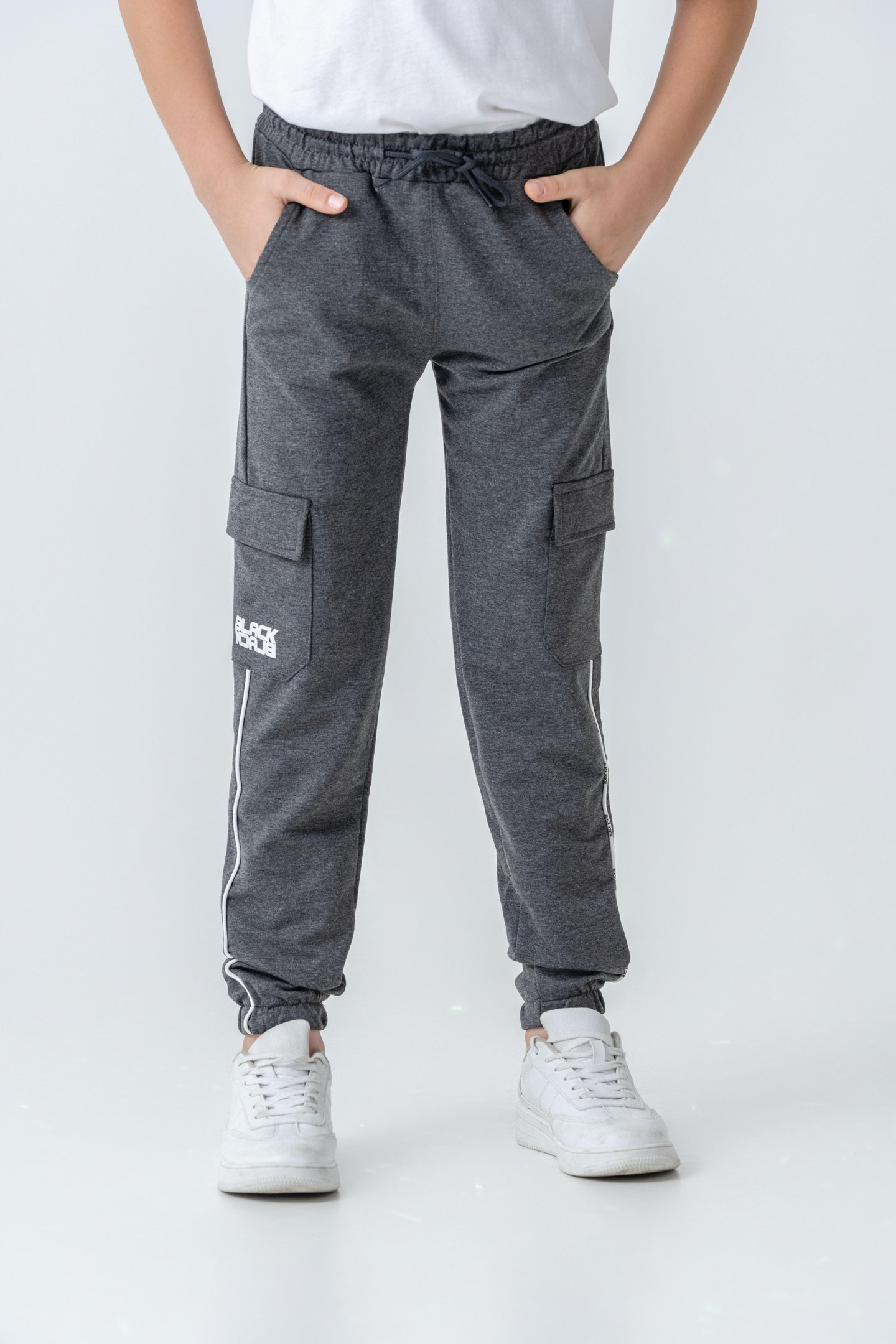 Çift Kargo Cepli Sağ Cep Baskılı Çift Bacak Biyeli Erkek Çocuk Eşofman Altı