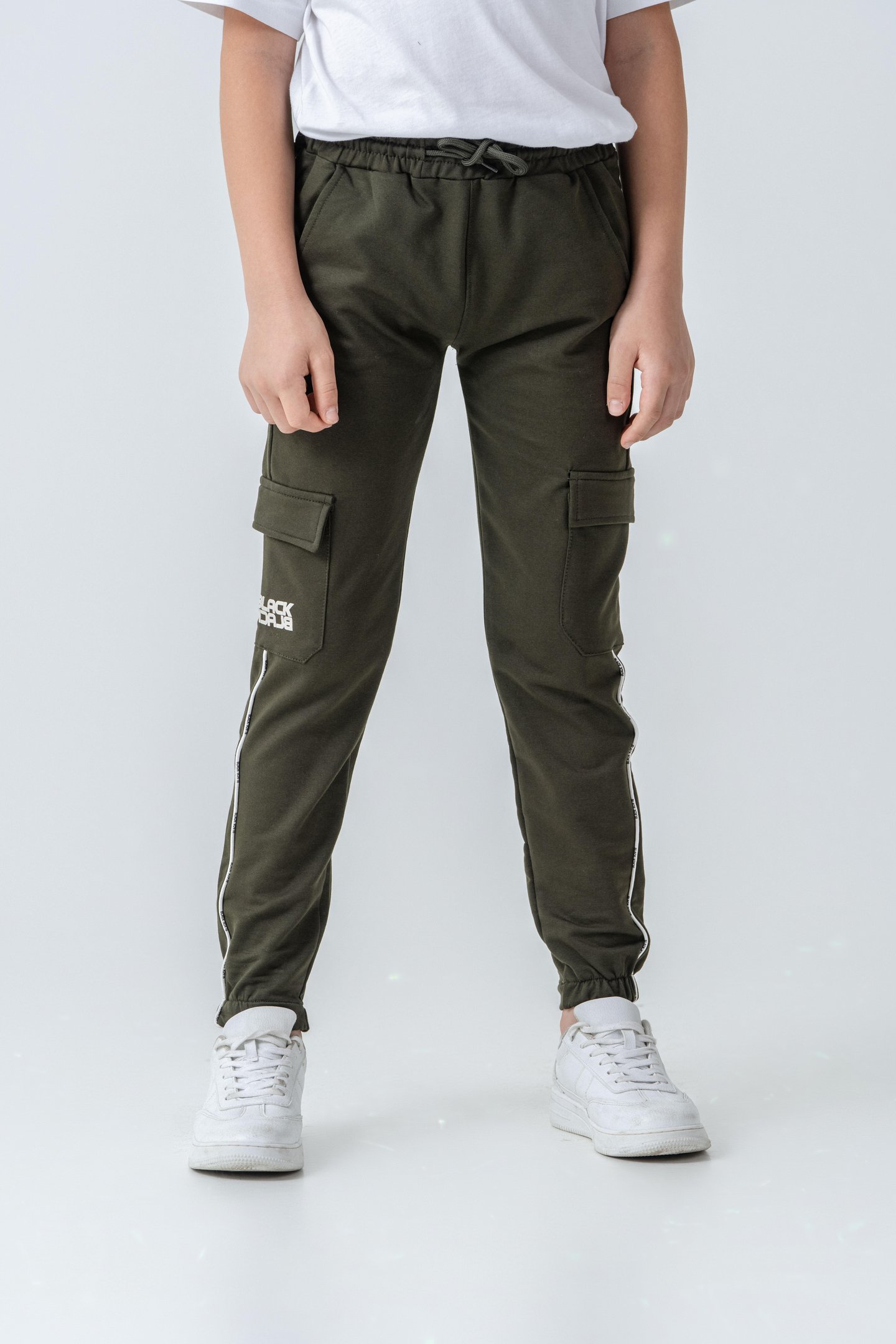 Çift Kargo Cepli Sağ Cep Baskılı Çift Bacak Biyeli Erkek Çocuk Eşofman Altı