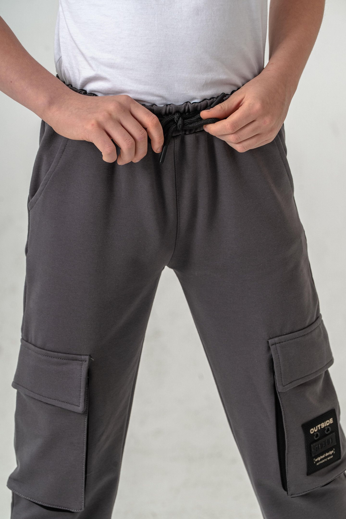 Çift Kargo Cepli Sol Cep Kapagı Armalı Erkek Çoçuk Eşofman Altı