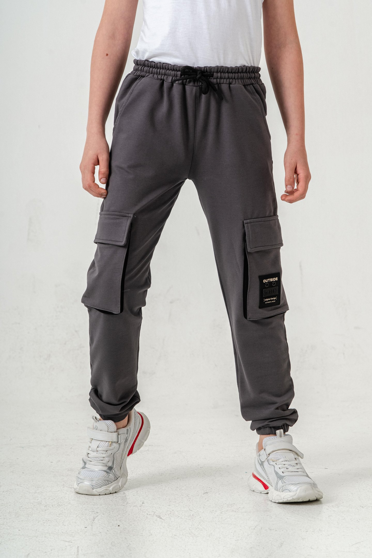 Çift Kargo Cepli Sol Cep Kapagı Armalı Erkek Çoçuk Eşofman Altı