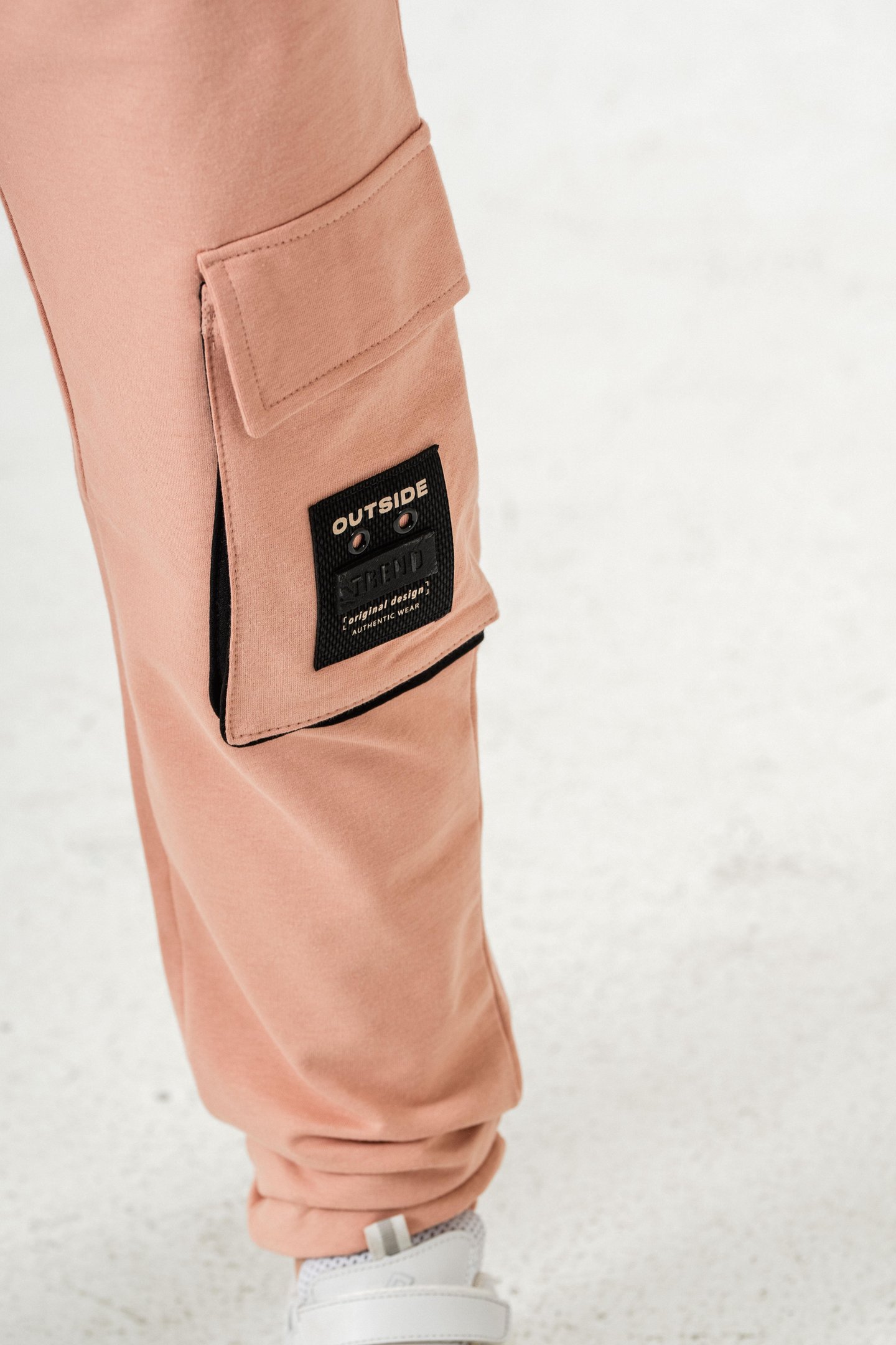 Çift Kargo Cepli Sol Cep Kapagı Armalı Erkek Çoçuk Eşofman Altı