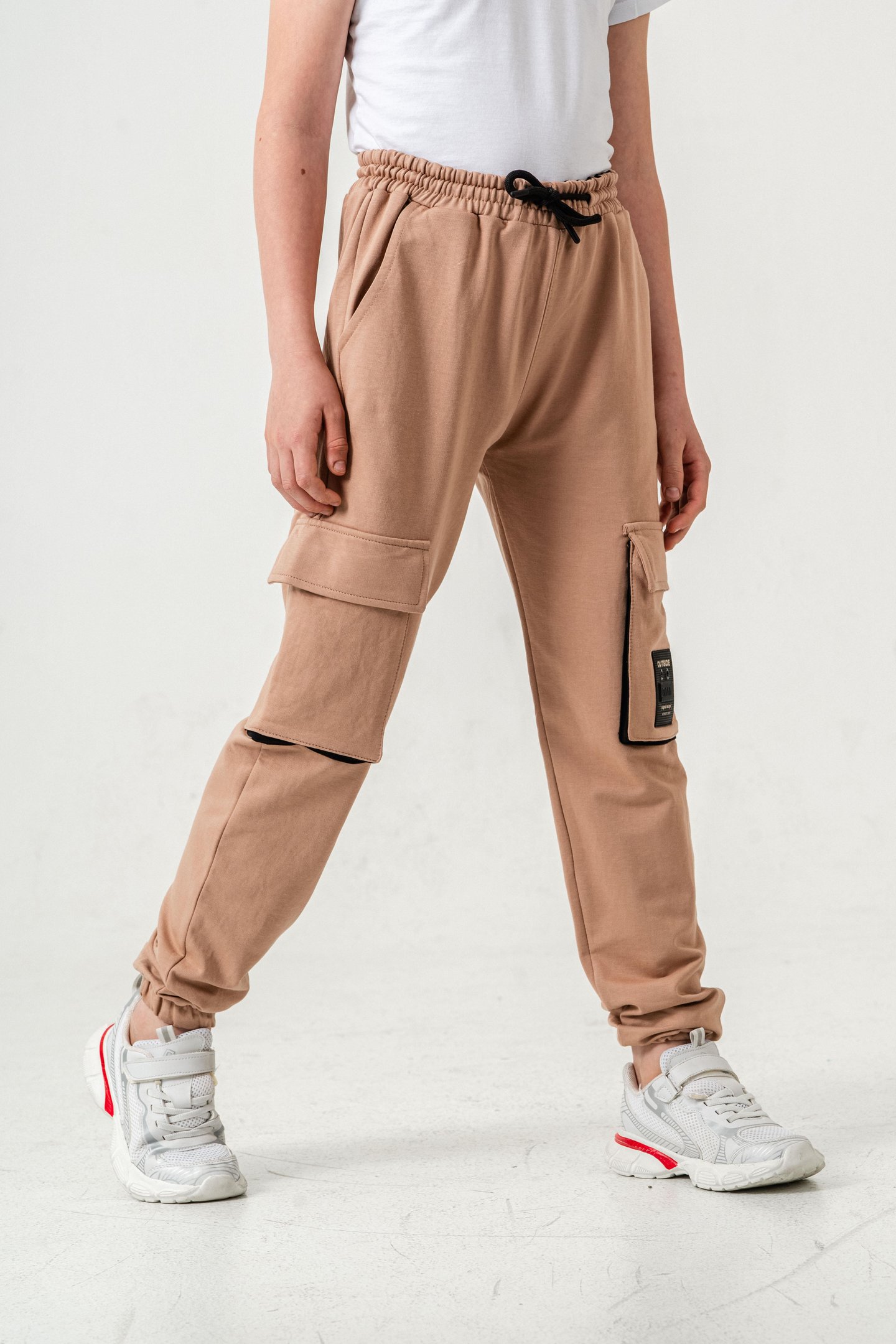 Çift Kargo Cepli Sol Cep Kapagı Armalı Erkek Çoçuk Eşofman Altı