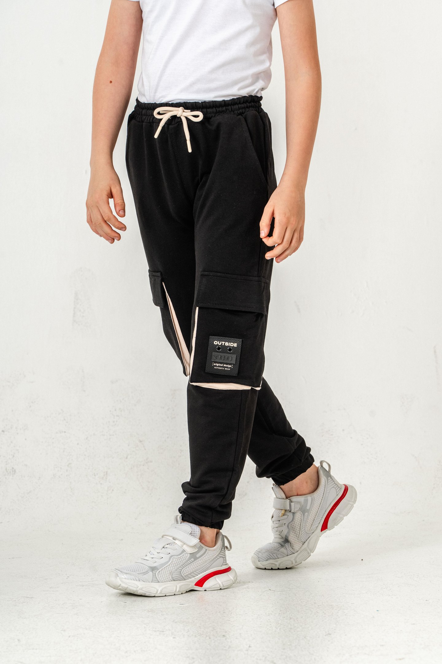 Çift Kargo Cepli Sol Cep Kapagı Armalı Erkek Çoçuk Eşofman Altı