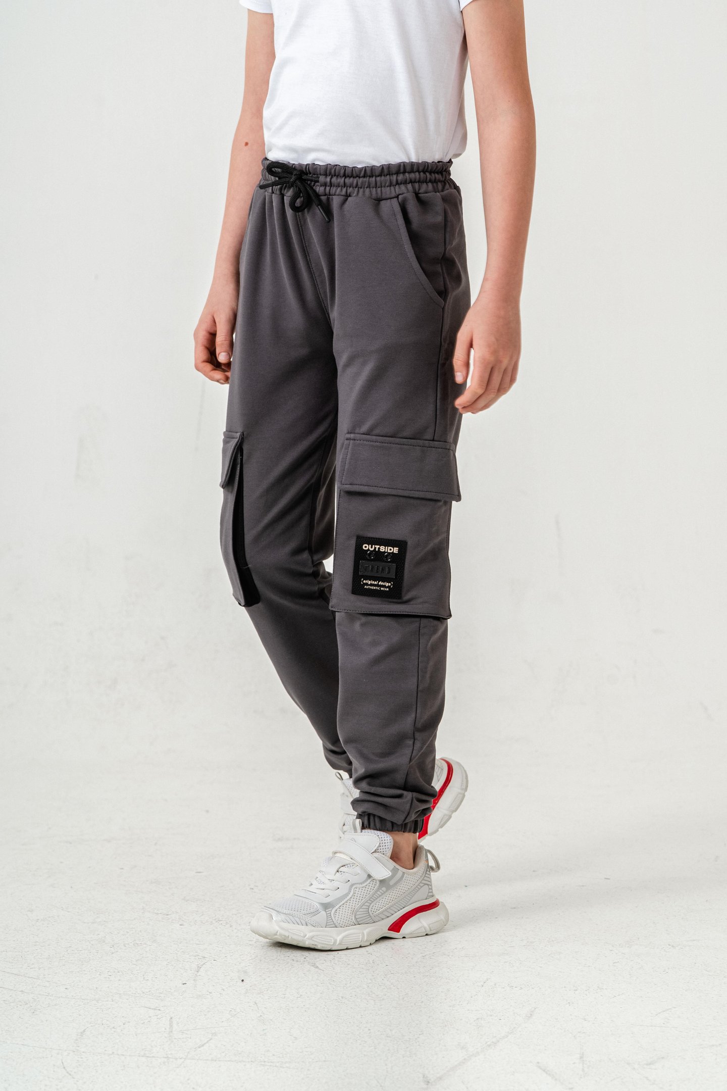 Çift Kargo Cepli Sol Cep Kapagı Armalı Erkek Çoçuk Eşofman Altı