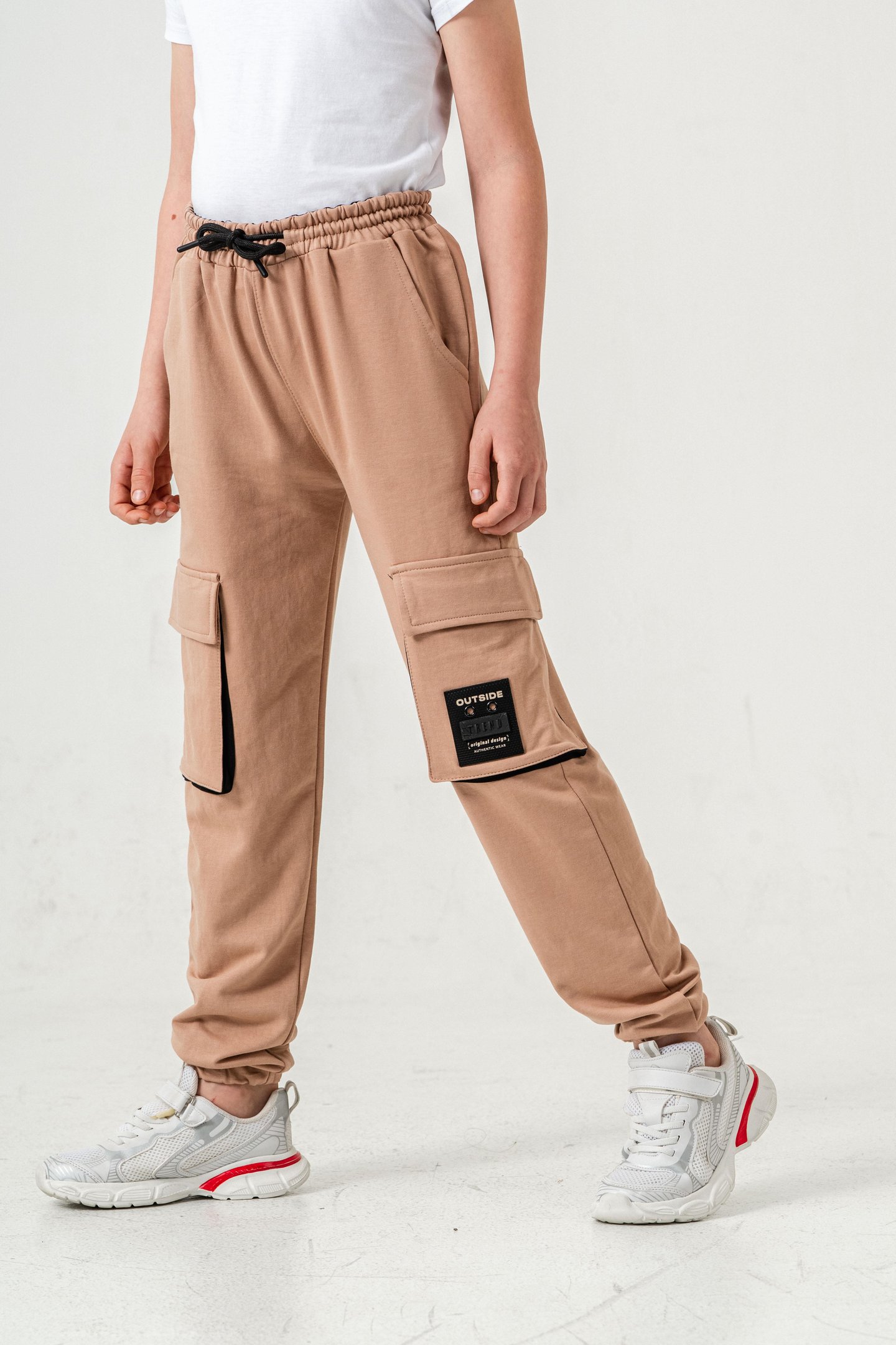 Çift Kargo Cepli Sol Cep Kapagı Armalı Erkek Çoçuk Eşofman Altı