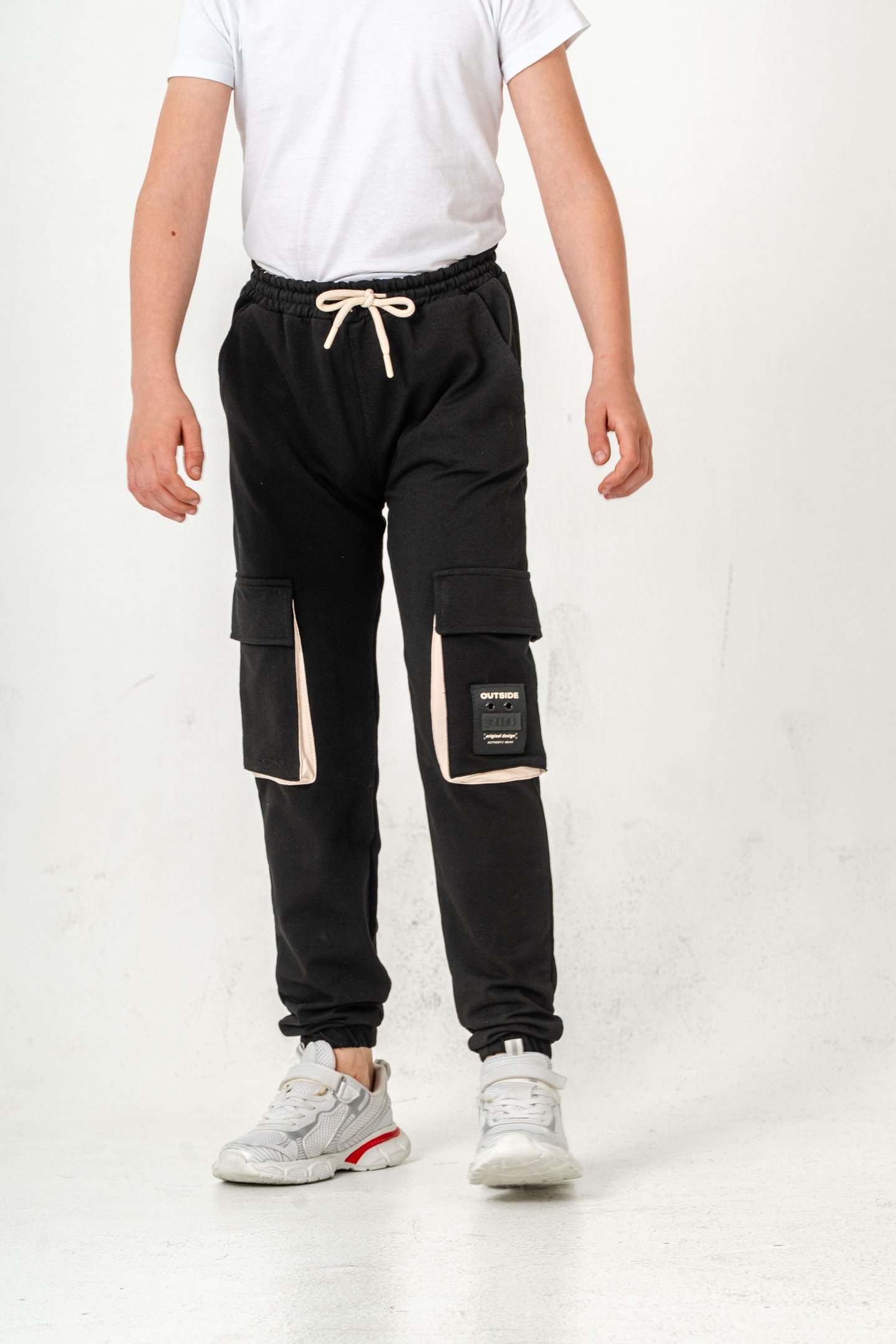 Çift Kargo Cepli Sol Cep Kapagı Armalı Erkek Çoçuk Eşofman Altı