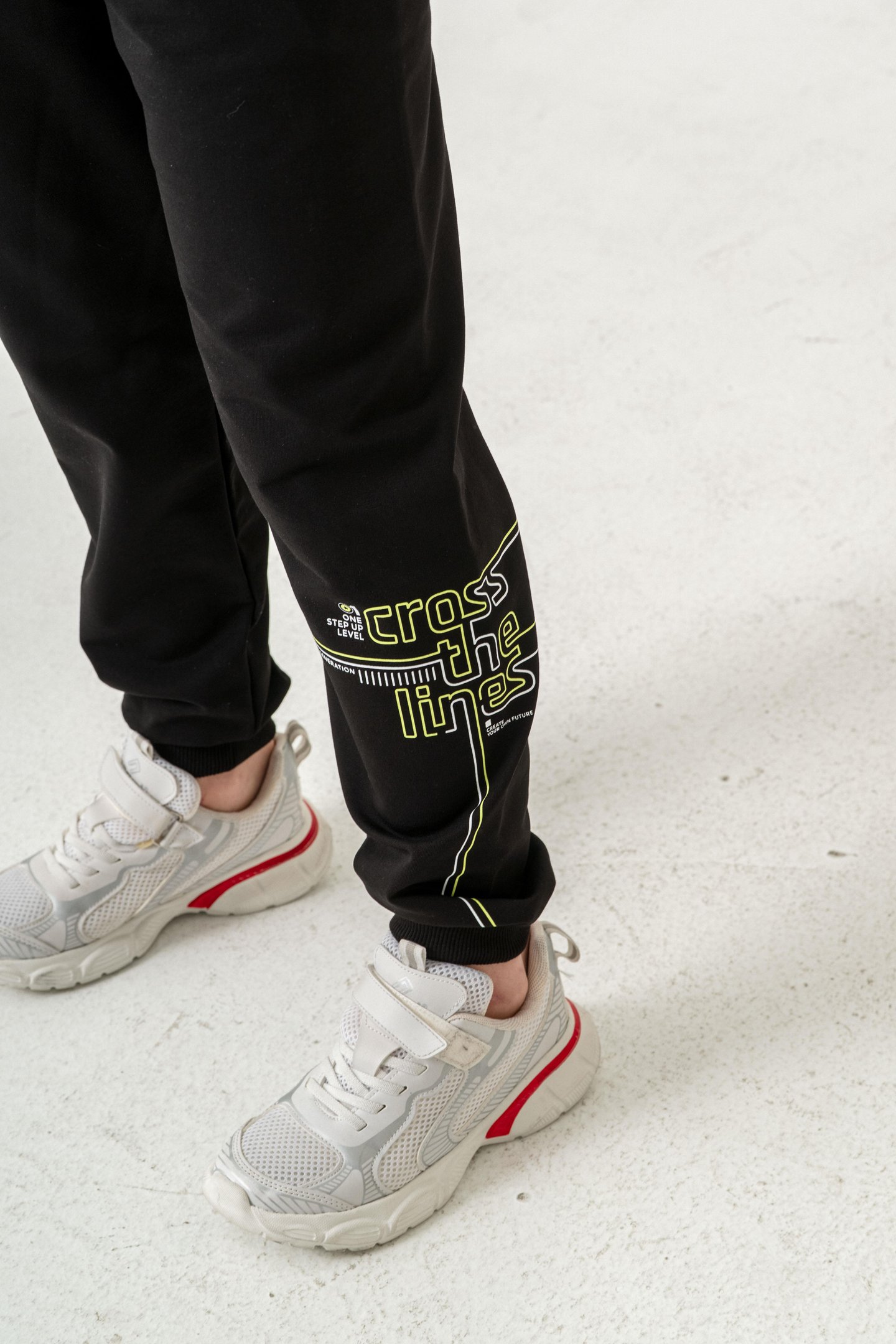 Croos The Lines Baskılı Cepler Fermuarlı Erkek Çocuk Eşofman Altı