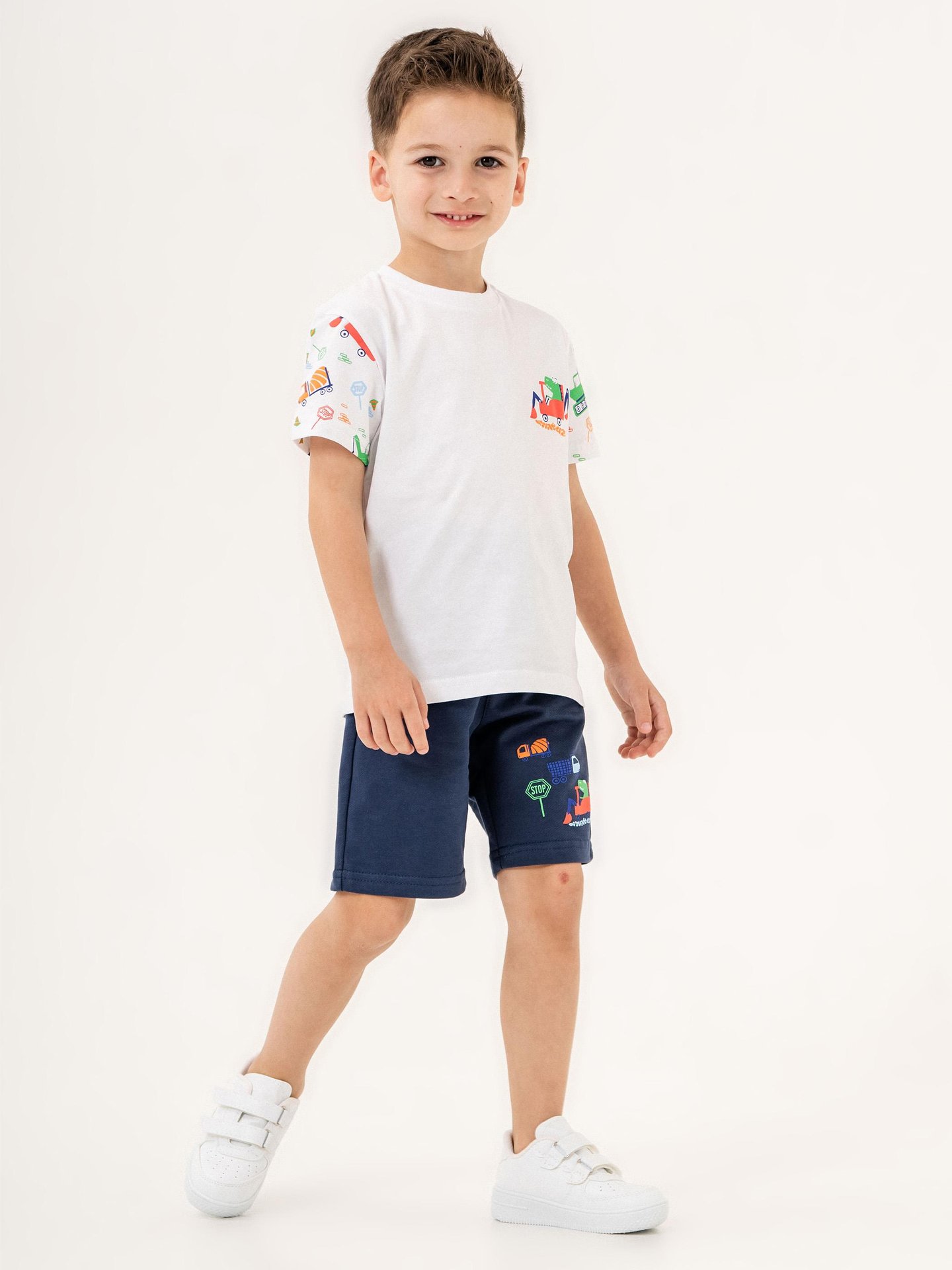 Dino Traktör Baskılı Erkek Çocuk Alt Üst Tişört Şort Takımı