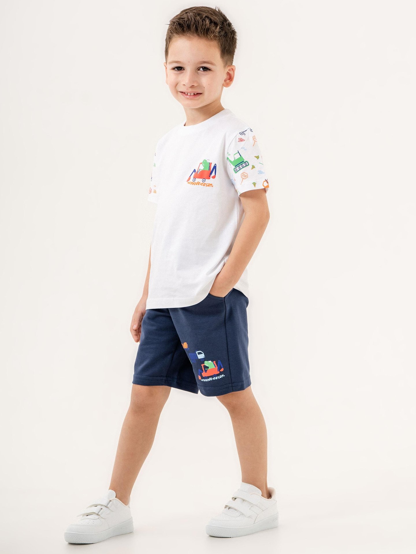 Dino Traktör Baskılı Erkek Çocuk Alt Üst Tişört Şort Takımı