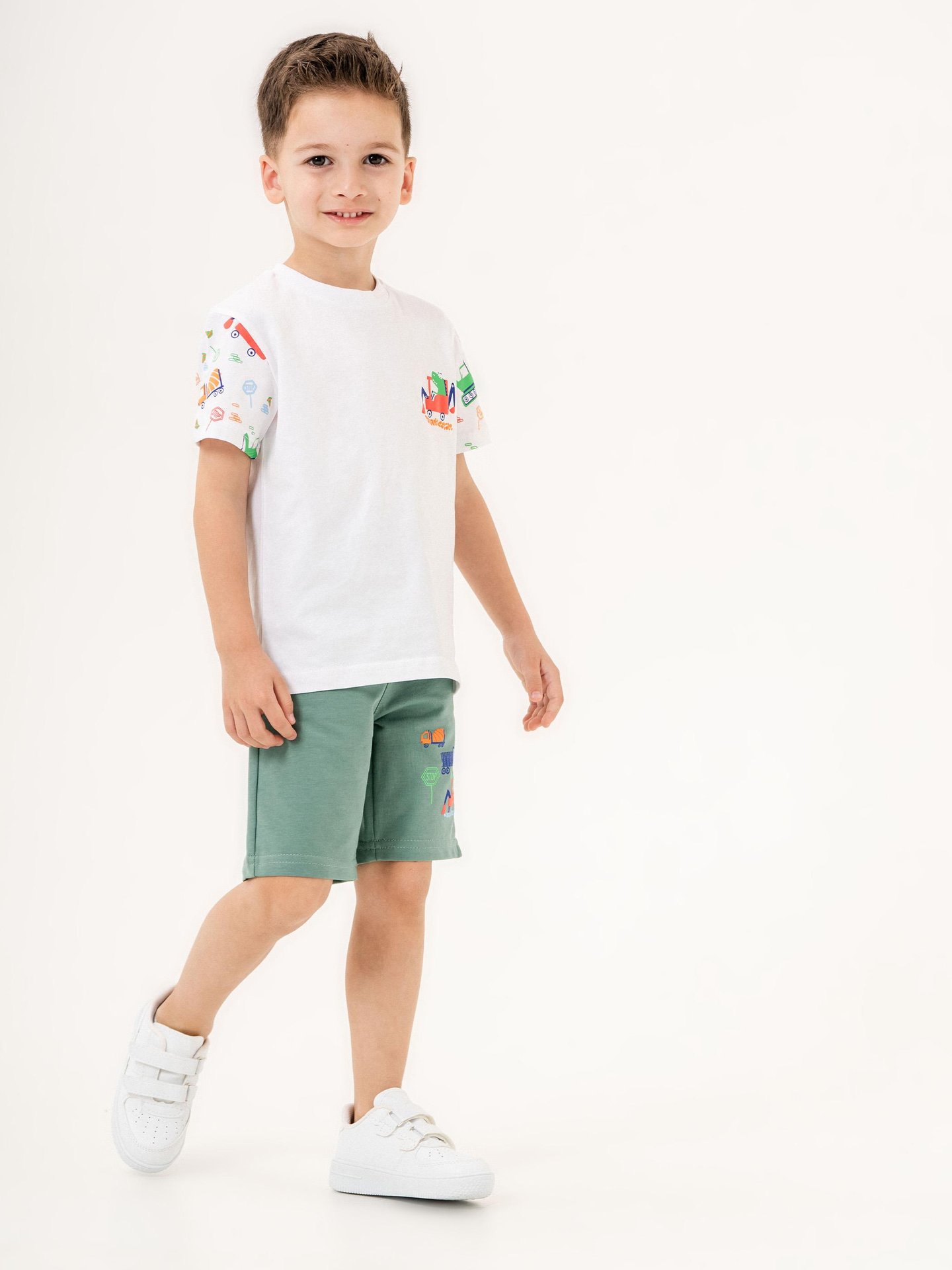 Dino Traktör Baskılı Erkek Çocuk Alt Üst Tişört Şort Takımı