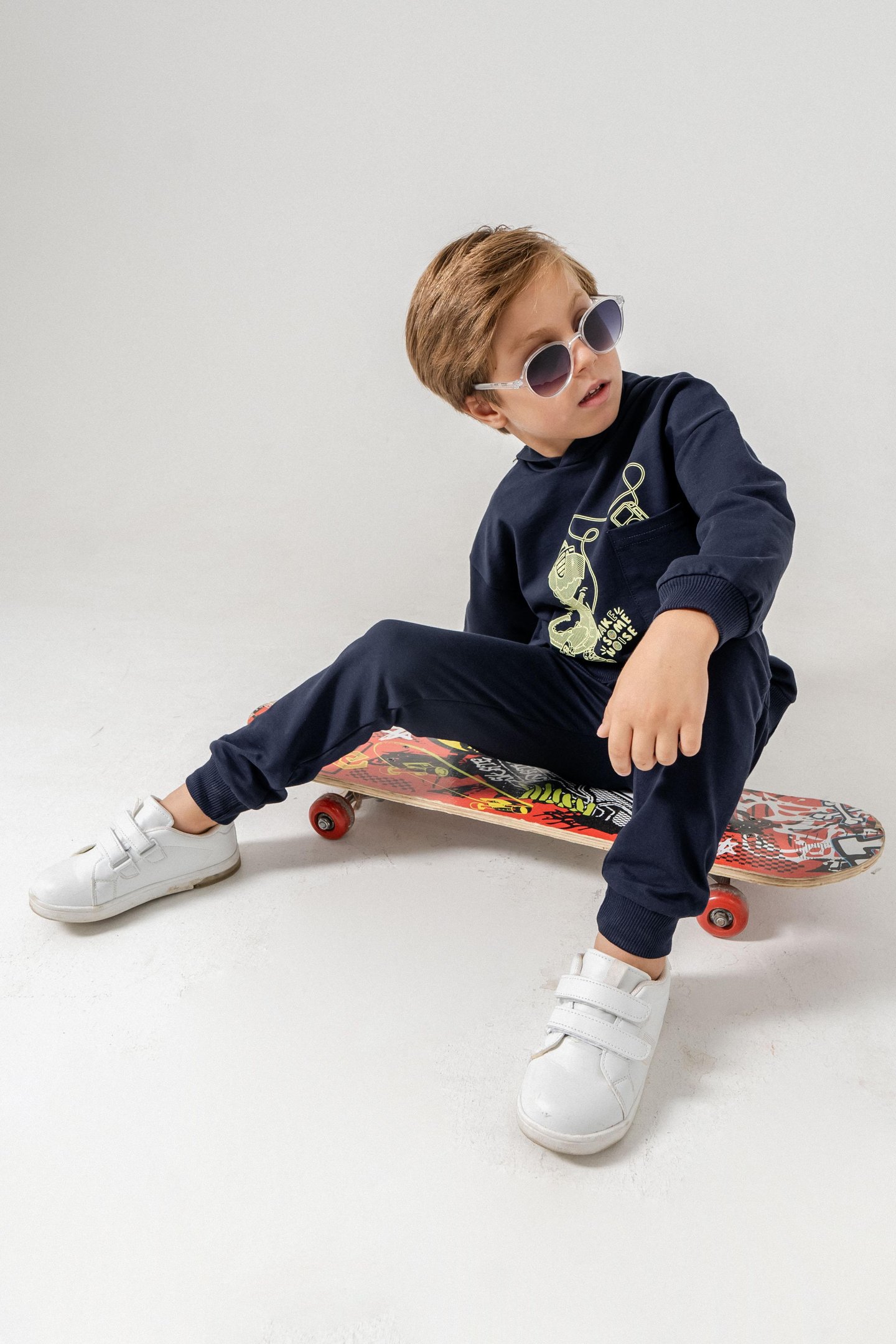 Dinozor Make Some Noise Baskılı Bacak Baskı Detaylı Kapüşonlu Erkek Çocuk Alt Üst Eşofman Takımı