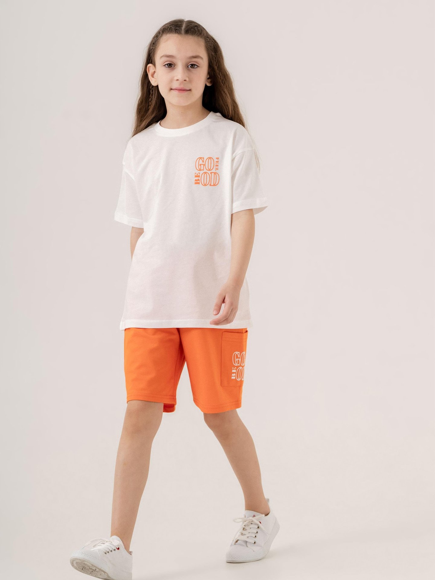 Feel Be God Baskılı Cep Baskı Detaylı Kız Çocuk T-shirt Şort Alt-Üst Takımı