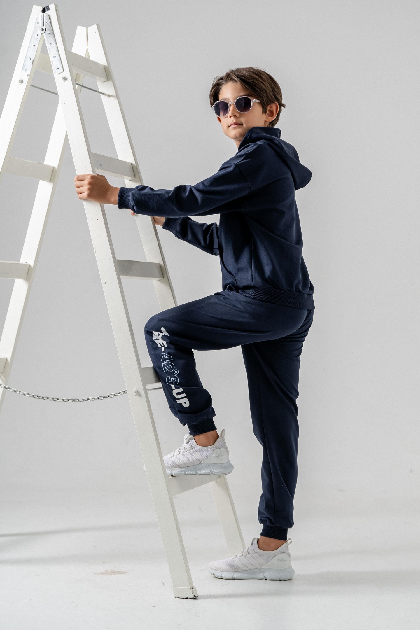 Free-42°3-Up Baskılı Bacak Baskı Detaylı Kapüşonlu Erkek Çocuk Alt Üst Eşofman Takımı