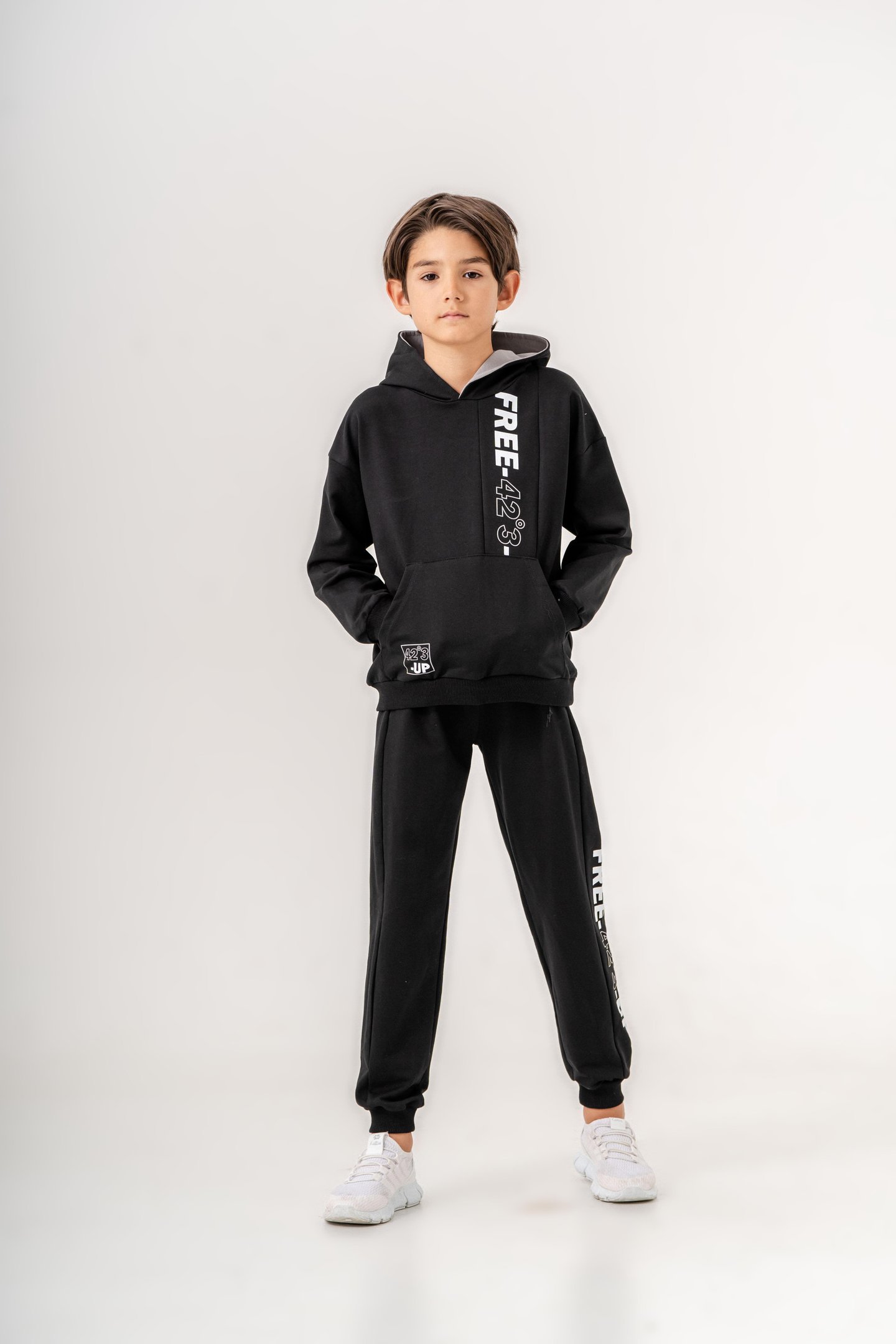 Free-42°3-Up Baskılı Bacak Baskı Detaylı Kapüşonlu Erkek Çocuk Alt Üst Eşofman Takımı