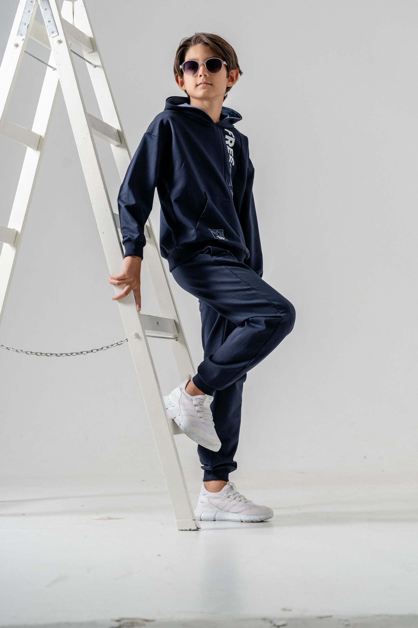 Free-42°3-Up Baskılı Bacak Baskı Detaylı Kapüşonlu Erkek Çocuk Alt Üst Eşofman Takımı