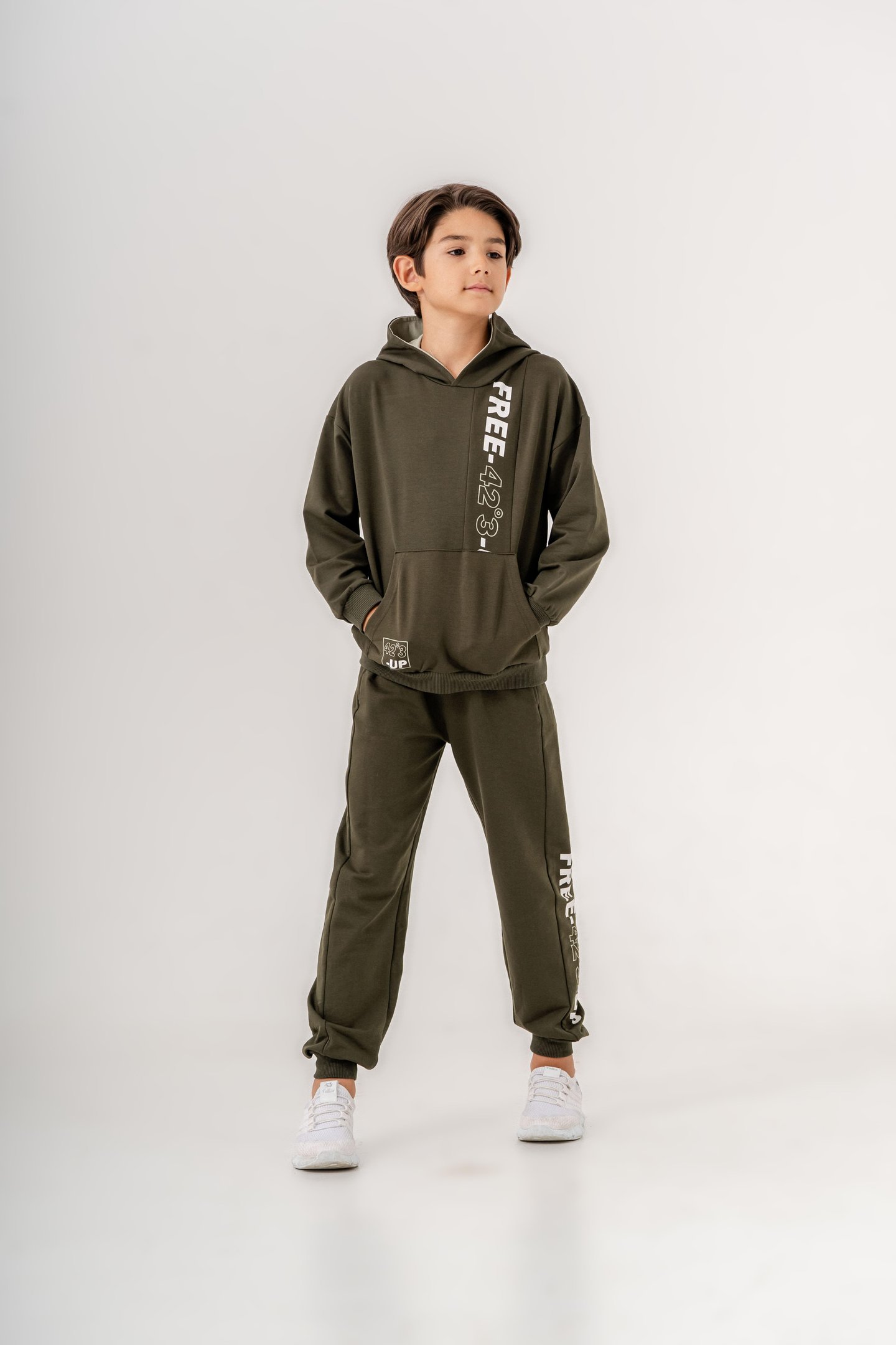 Free-42°3-Up Baskılı Bacak Baskı Detaylı Kapüşonlu Erkek Çocuk Alt Üst Eşofman Takımı