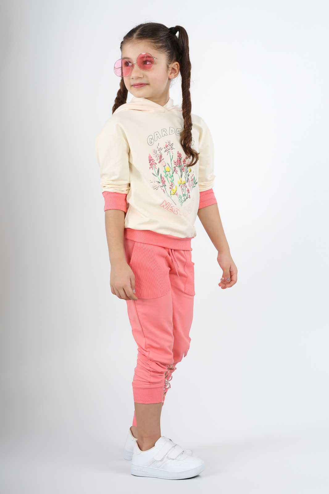 Gardens Needs Bees Baskılı Kapüşonlu Alt Üst Kız Çocuk Eşofman Takımı