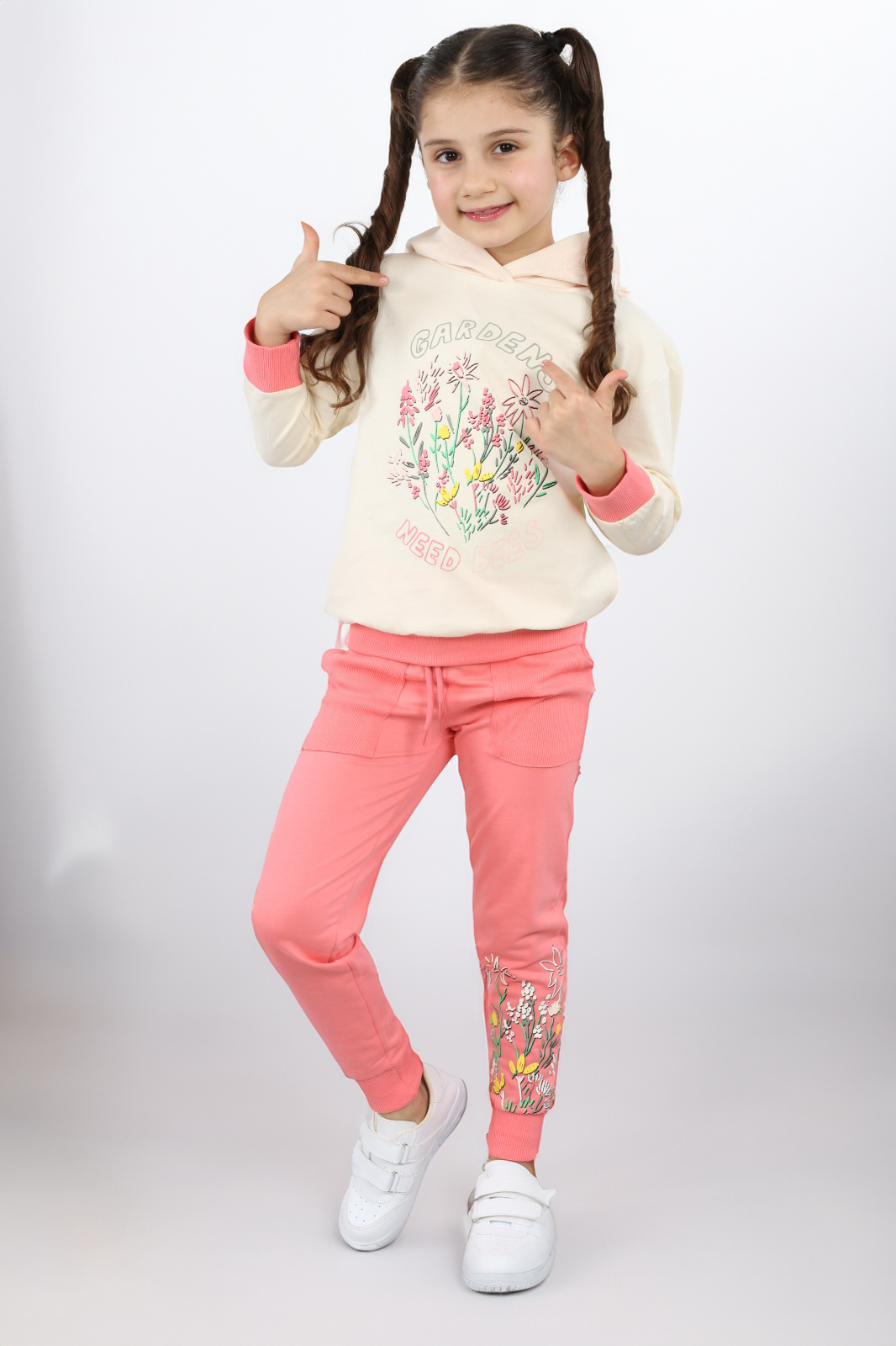 Gardens Needs Bees Baskılı Kapüşonlu Alt Üst Kız Çocuk Eşofman Takımı