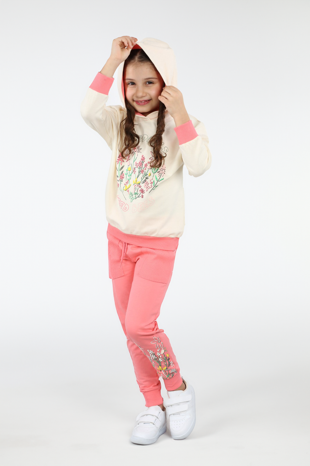 Gardens Needs Bees Baskılı Kapüşonlu Alt Üst Kız Çocuk Eşofman Takımı