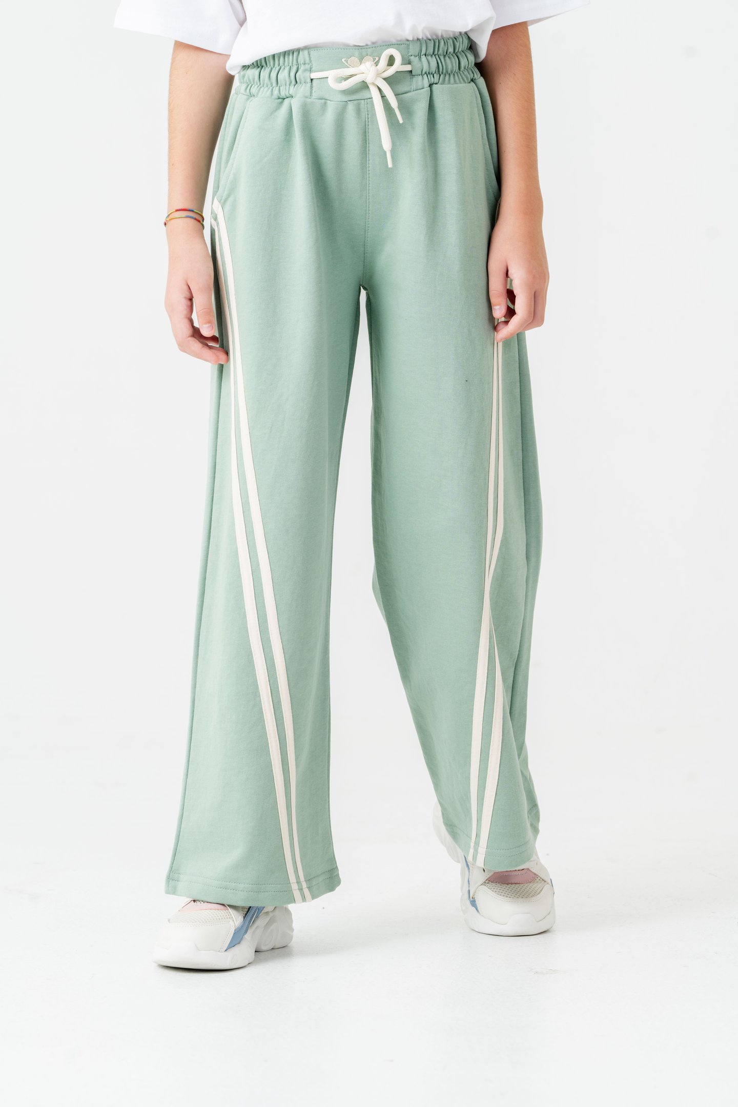 Geniş Paçalı Balık Sırtı Yanları Şeritli Kız Çocuk Eşofman Altı