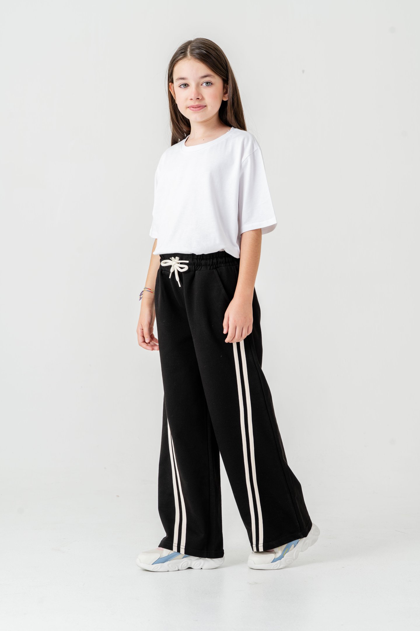 Geniş Paçalı Balık Sırtı Yanları Şeritli Kız Çocuk Eşofman Altı