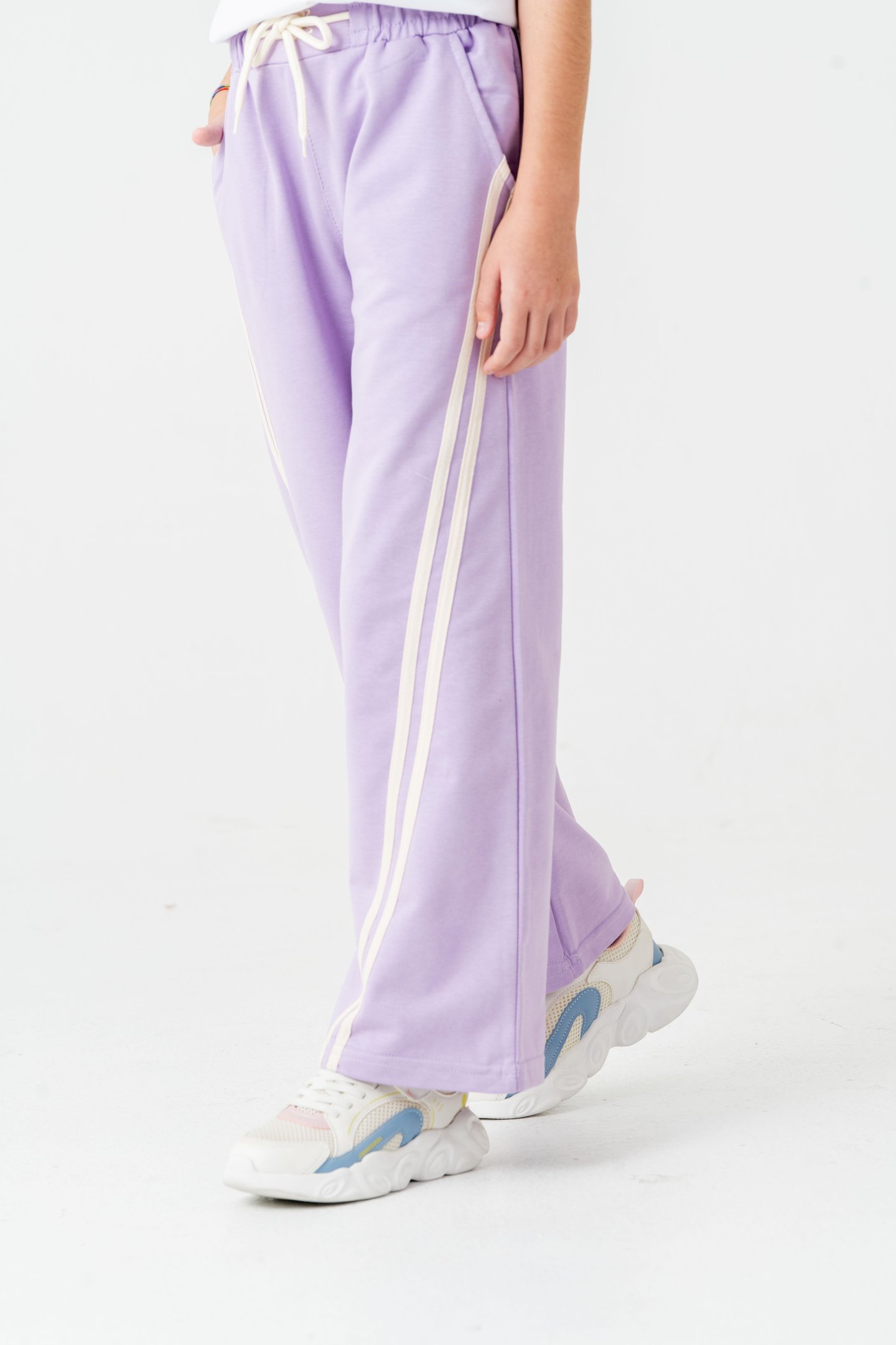 Geniş Paçalı Balık Sırtı Yanları Şeritli Kız Çocuk Eşofman Altı