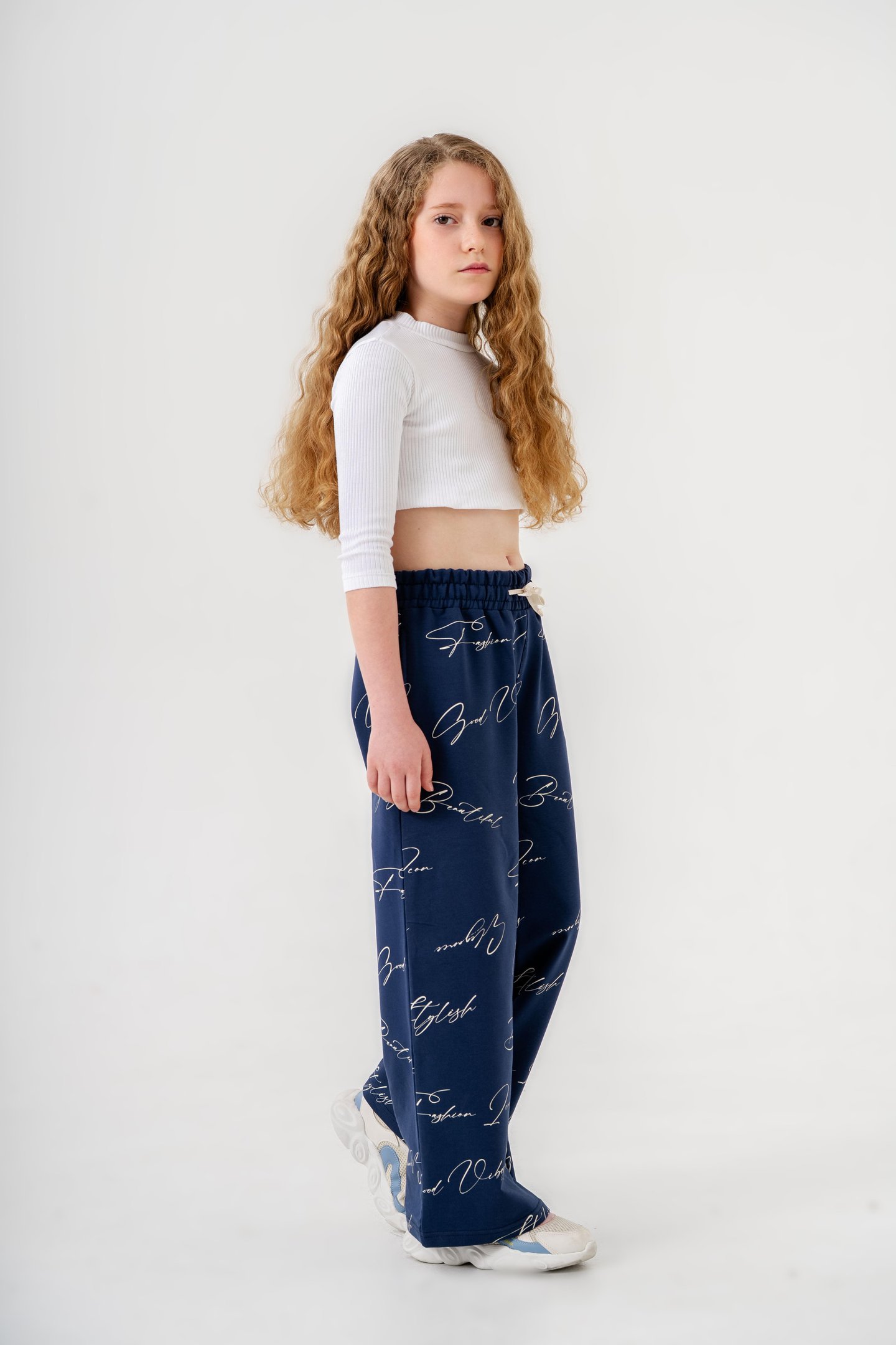 Geniş Paçalı Tüm Alan Baskılı Kız Çocuk Eşofman Altı