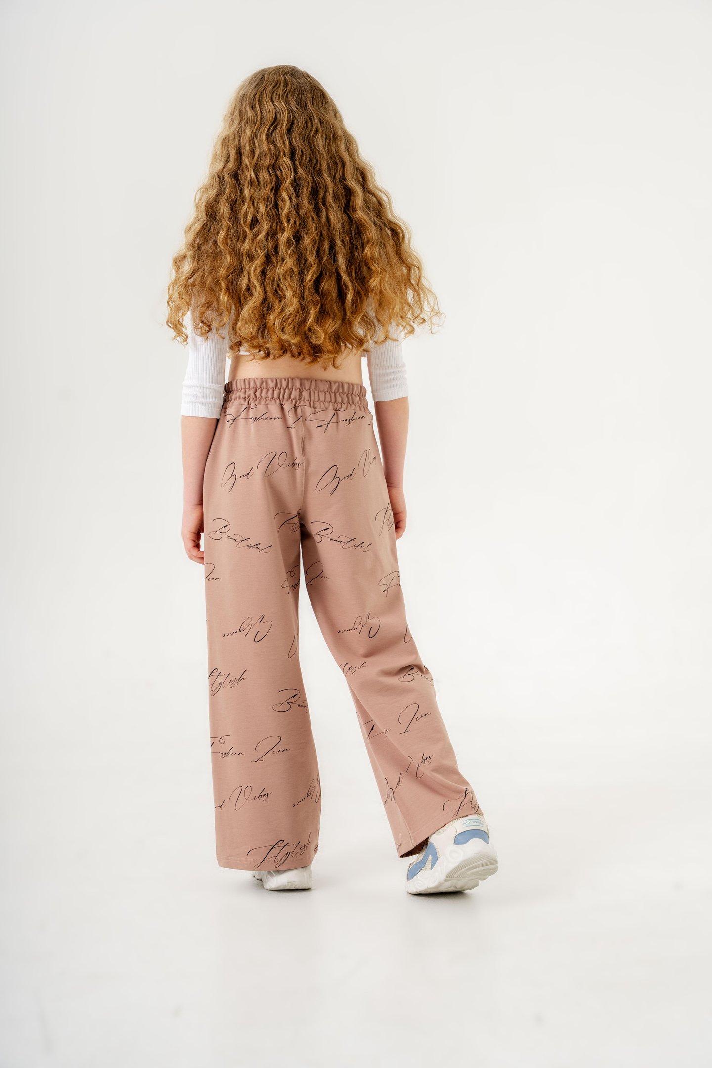 Geniş Paçalı Tüm Alan Baskılı Kız Çocuk Eşofman Altı