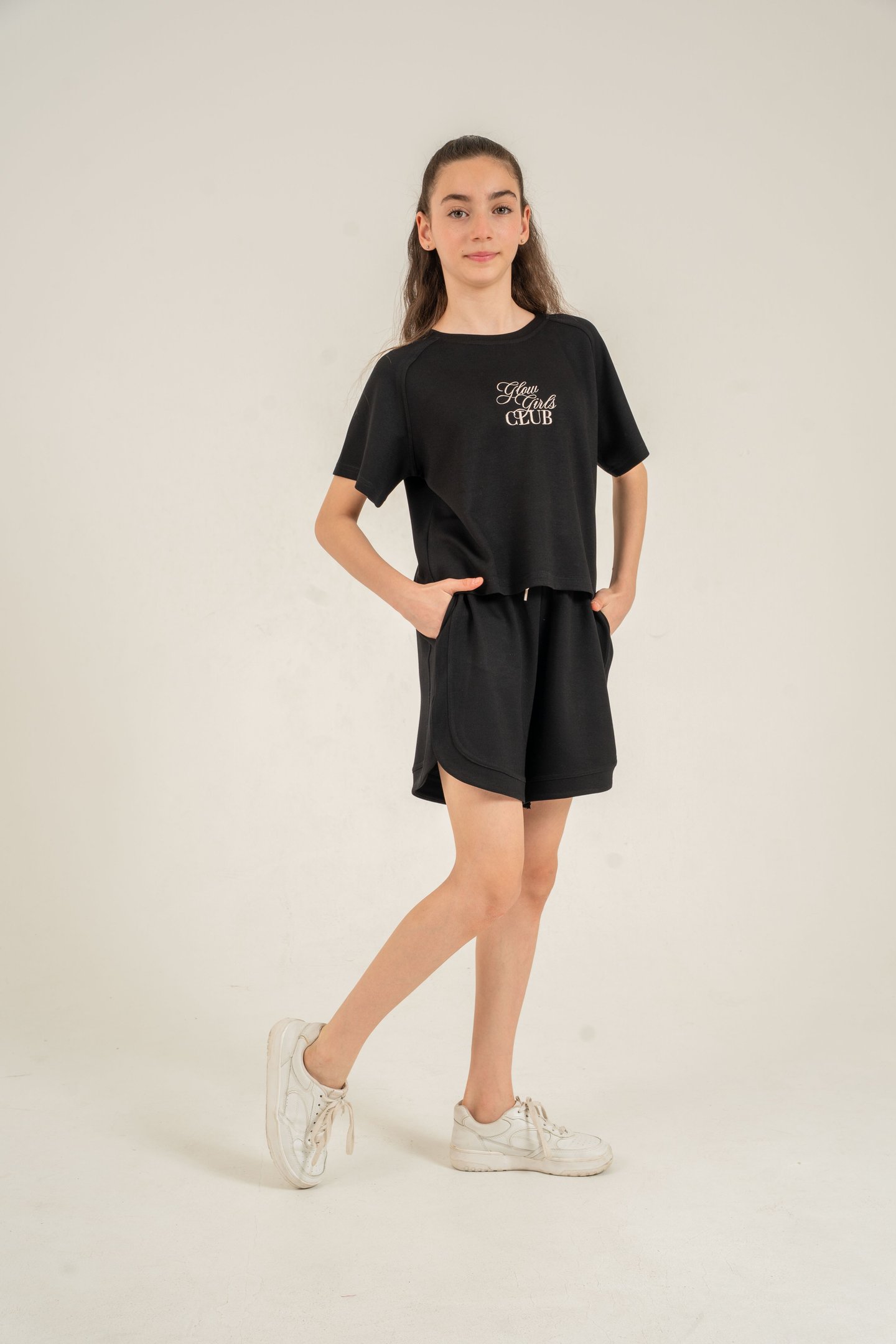 Glow Girls Club Nakışlı Yumaşak Dokulu-Comfort Kumaş Kız Çocuk Alt Üst Eşofman Takımı