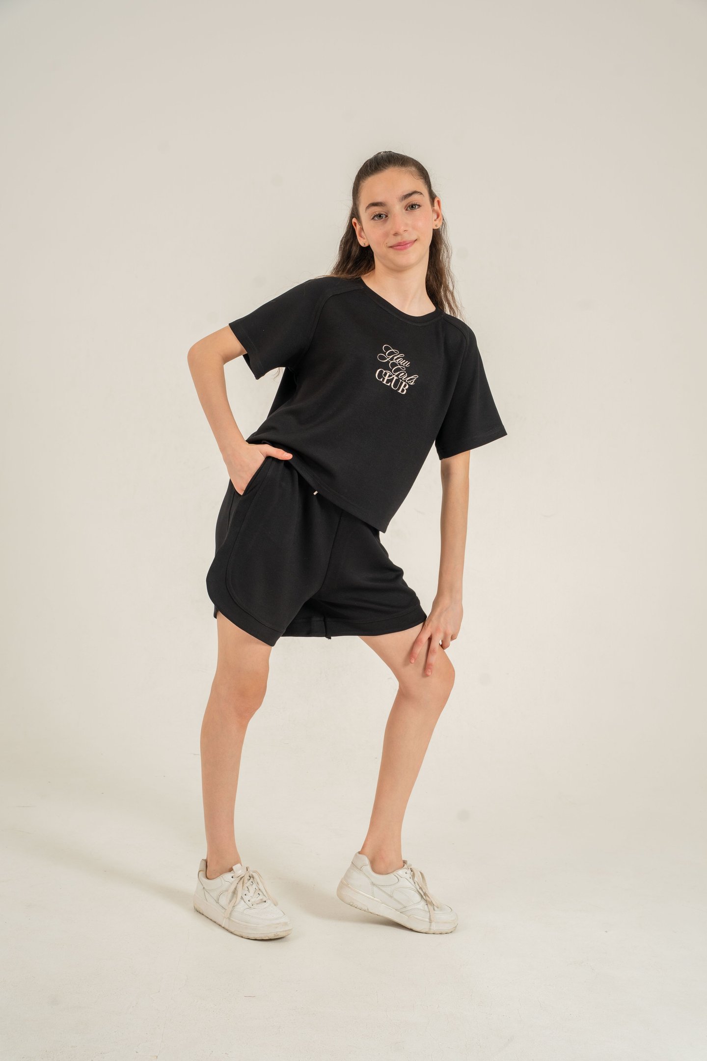 Glow Girls Club Nakışlı Yumaşak Dokulu-Comfort Kumaş Kız Çocuk Alt Üst Eşofman Takımı