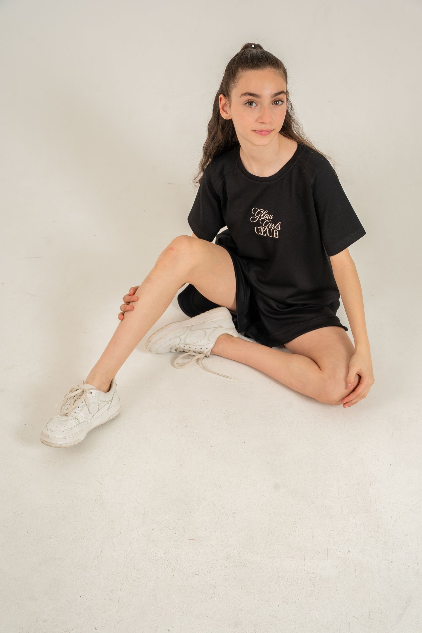 Glow Girls Club Nakışlı Yumaşak Dokulu-Comfort Kumaş Kız Çocuk Alt Üst Eşofman Takımı