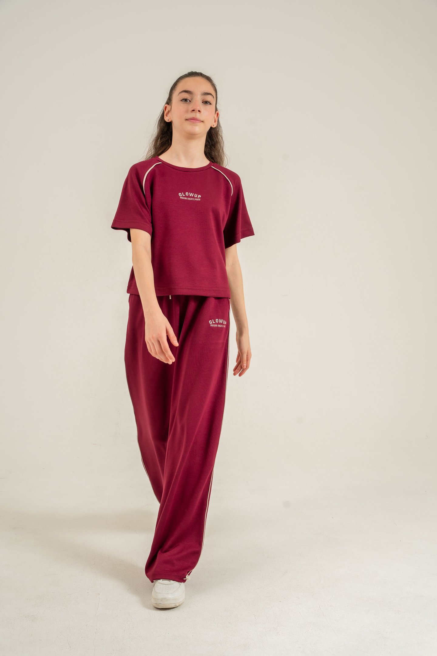 Glowup Dreams Create Power Nakışlı Biyeli Yumaşak Dokulu-Comfort Kumaş Kız Çocuk Alt Üst Eşofman Takımı