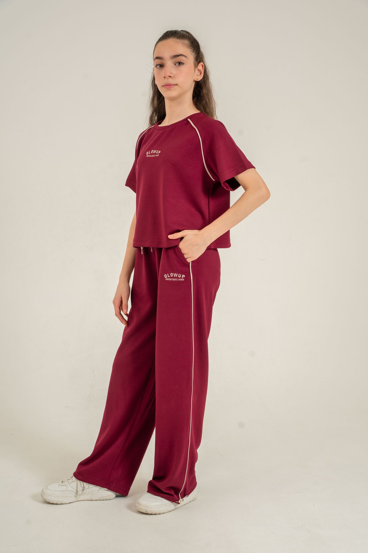 Glowup Dreams Create Power Nakışlı Biyeli Yumaşak Dokulu-Comfort Kumaş Kız Çocuk Alt Üst Eşofman Takımı